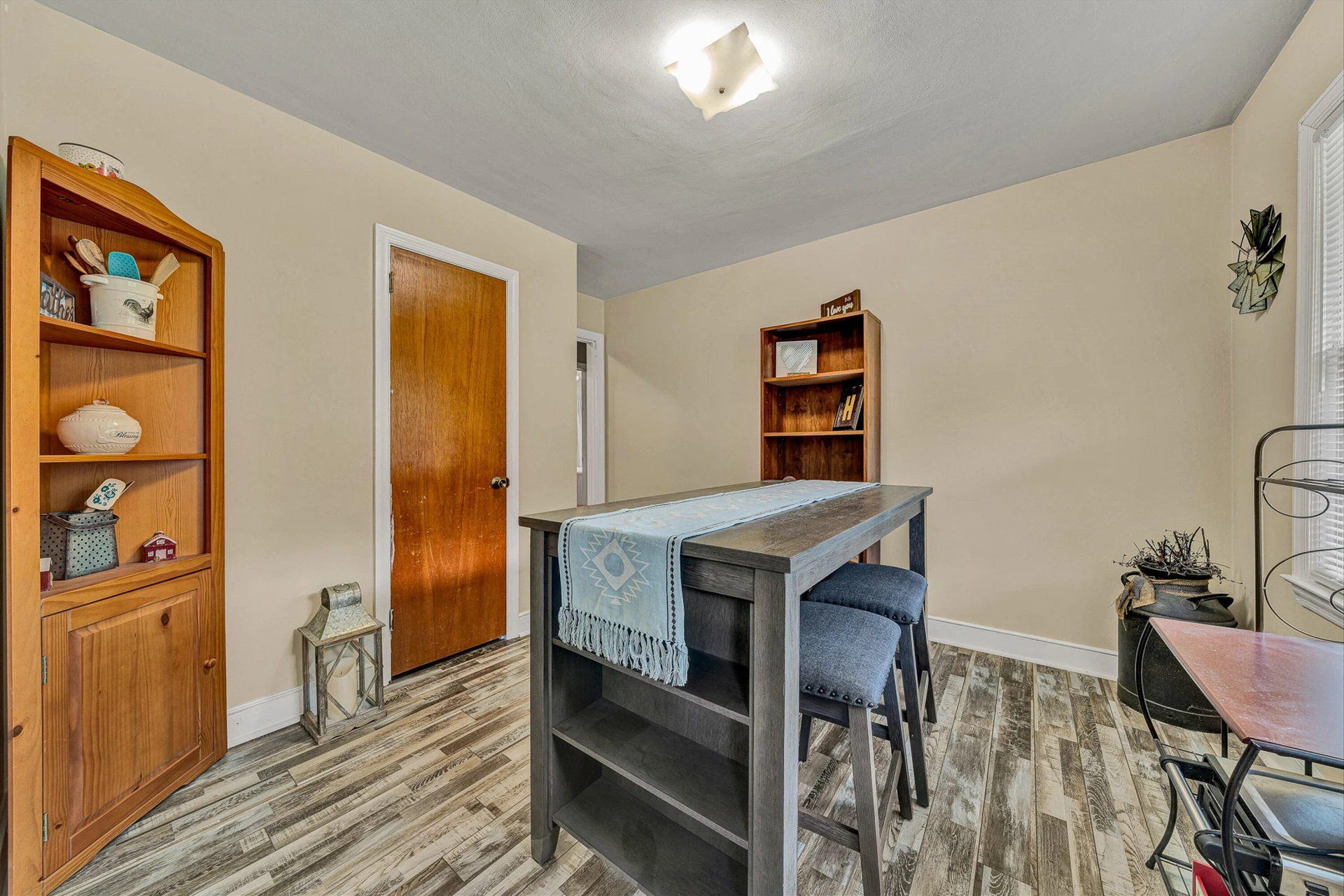 5814 Maywood AVE - Photo 9