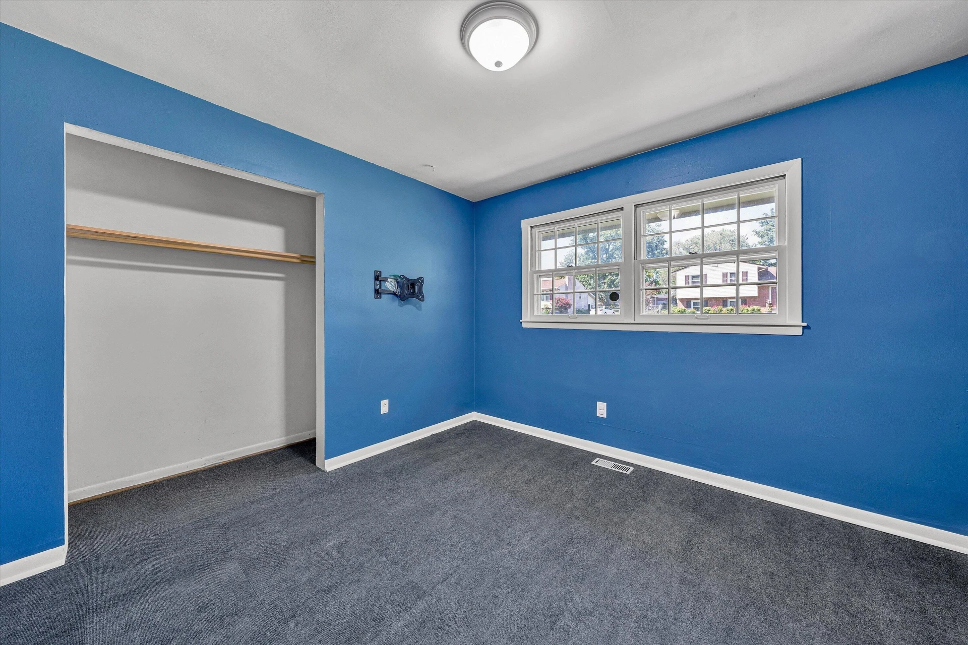 5258 Lakeland DR - Photo 13