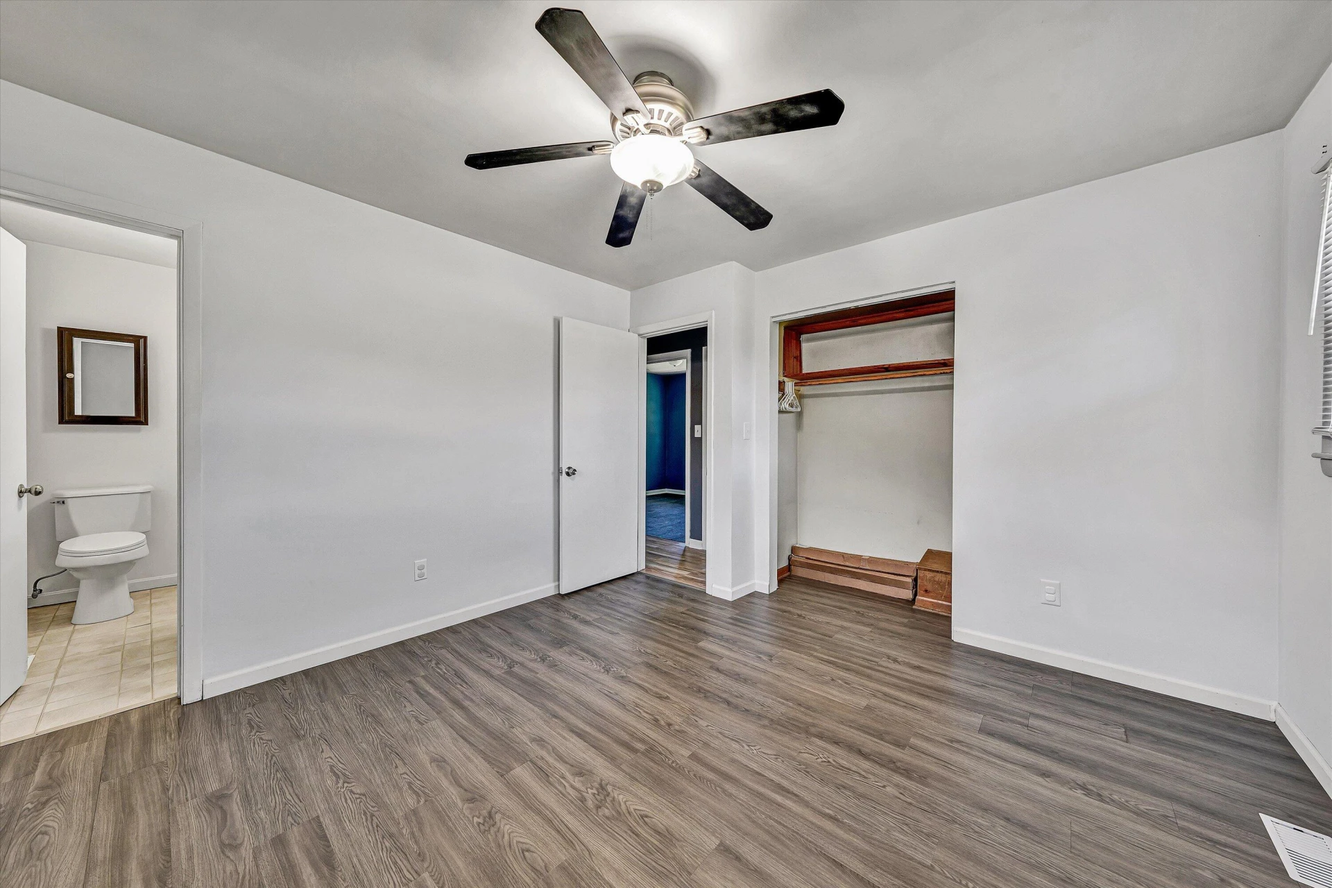 5258 Lakeland DR - Photo 15