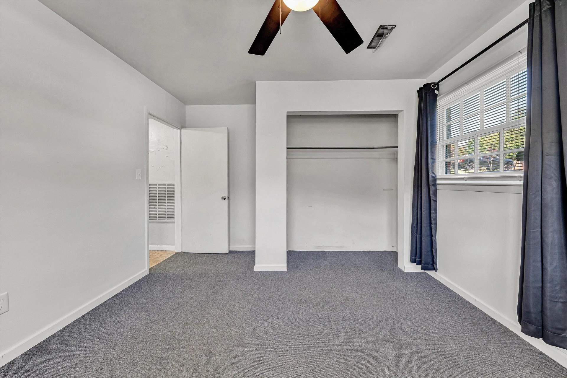 5258 Lakeland DR - Photo 26