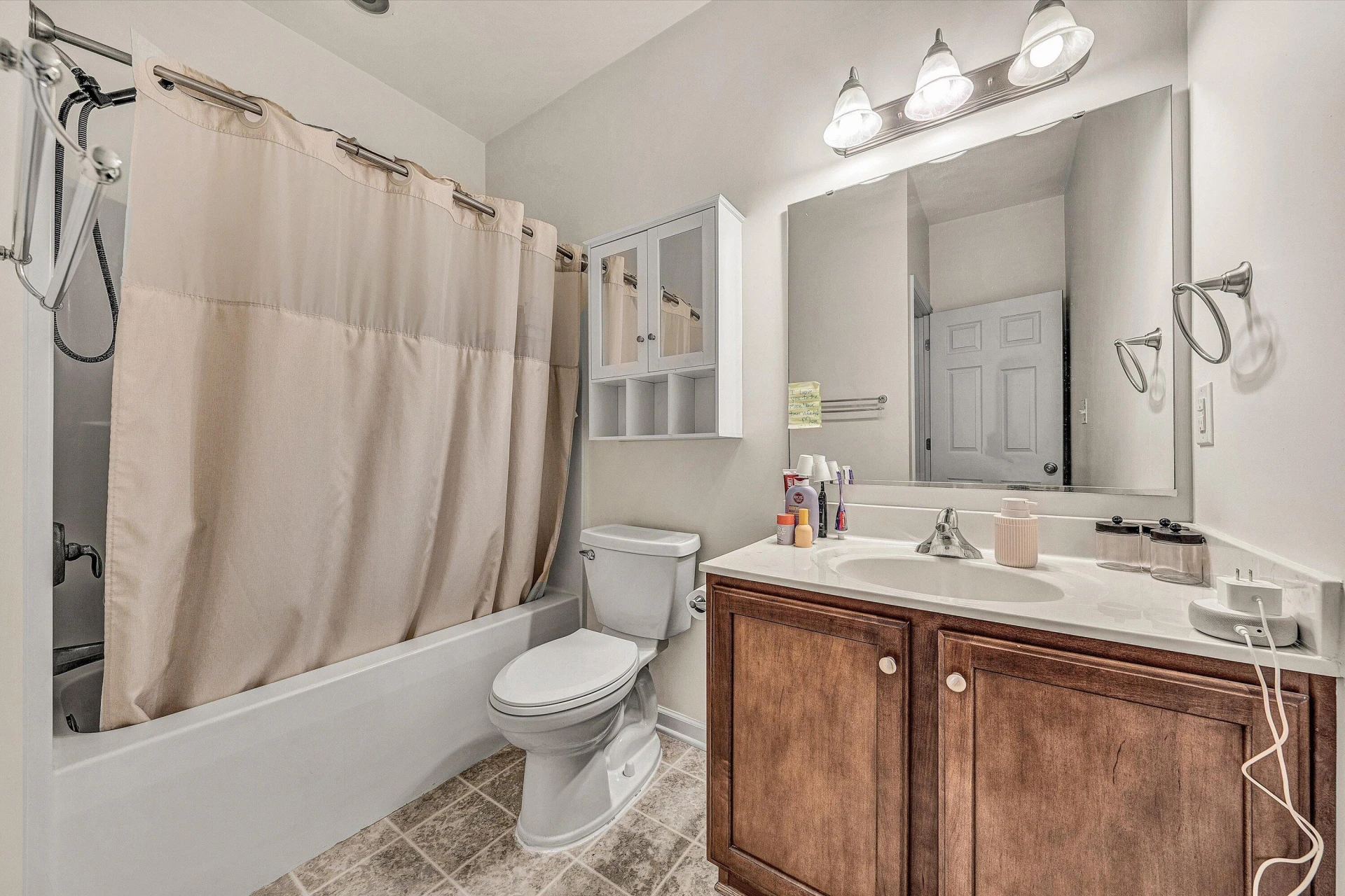 92 Maple ST - Photo 8