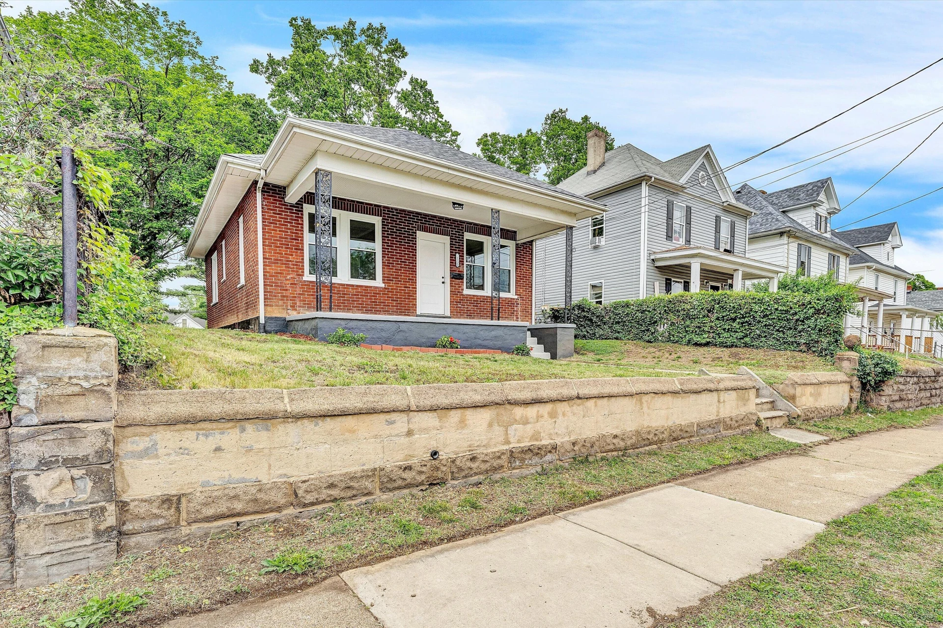 1122 Dale AVE SE - Photo 5