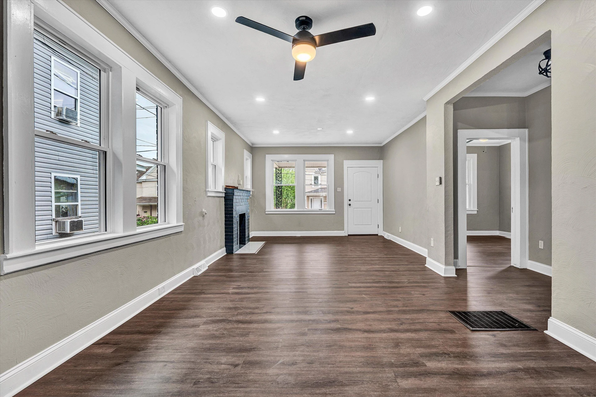 1122 Dale AVE SE - Photo 10