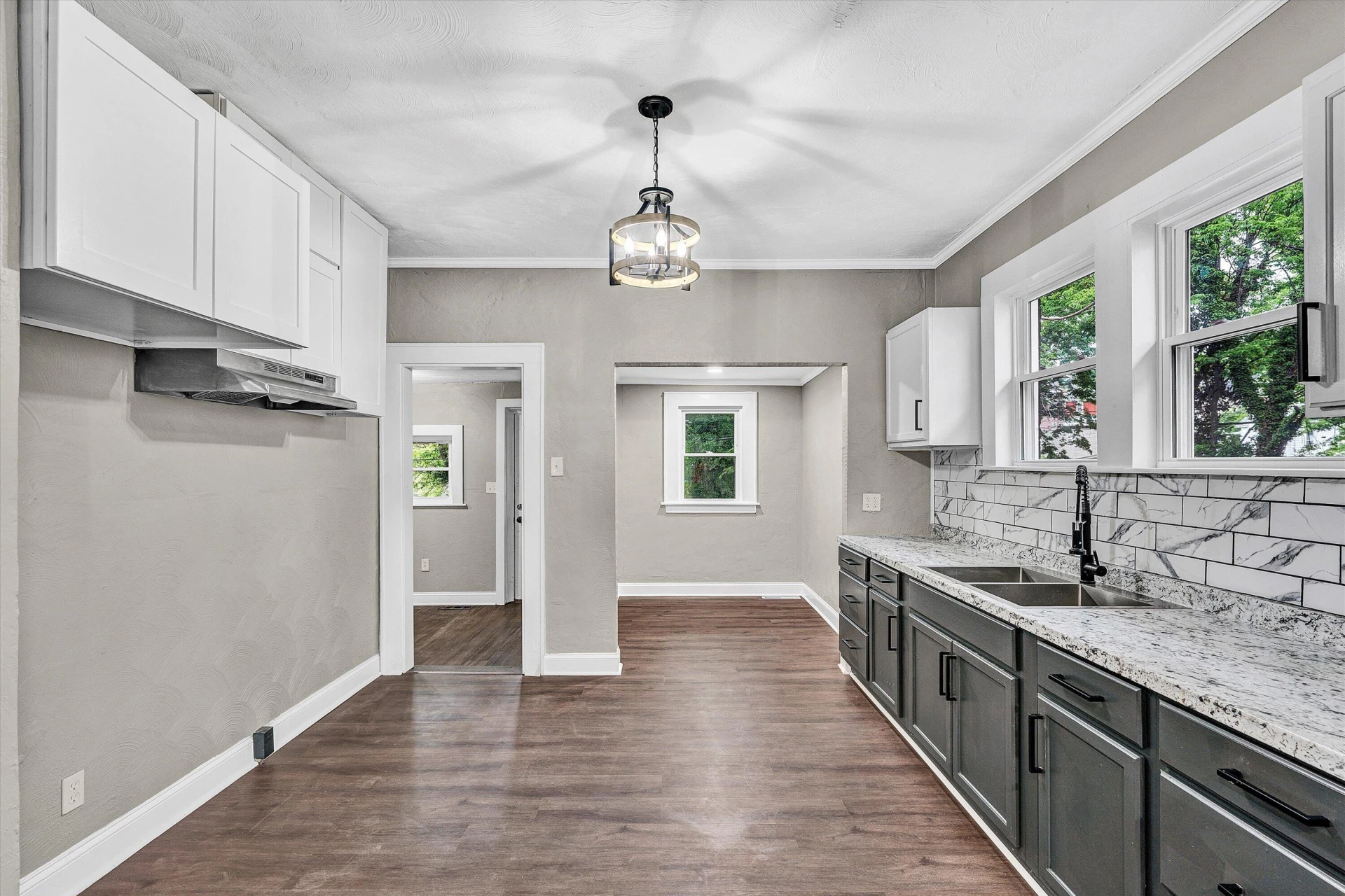 1122 Dale AVE SE - Photo 12