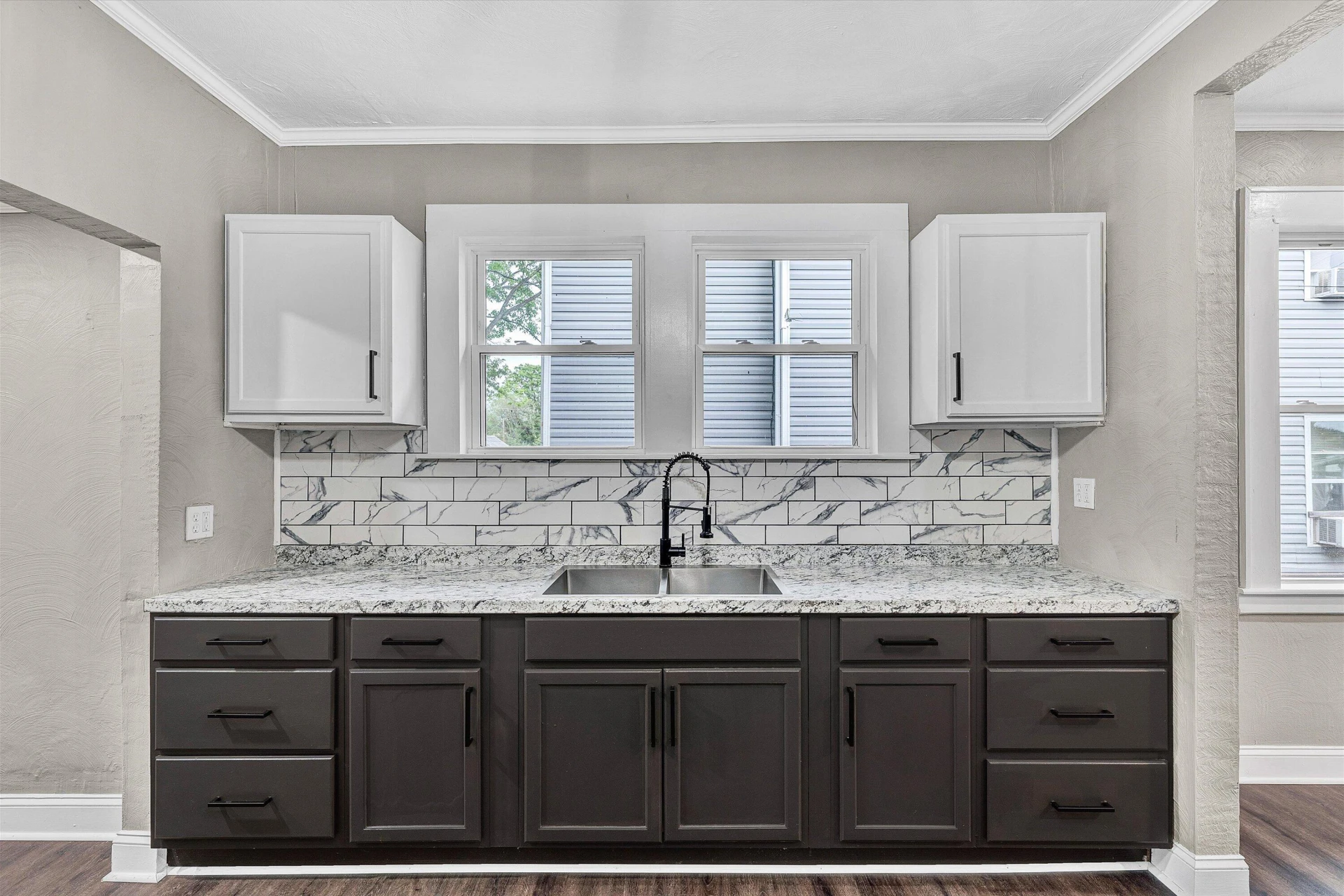 1122 Dale AVE SE - Photo 13