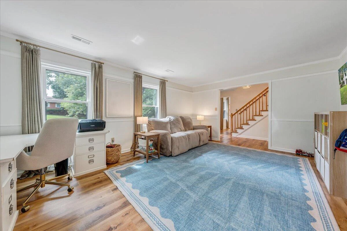 5625 North Lake DR - Photo 8