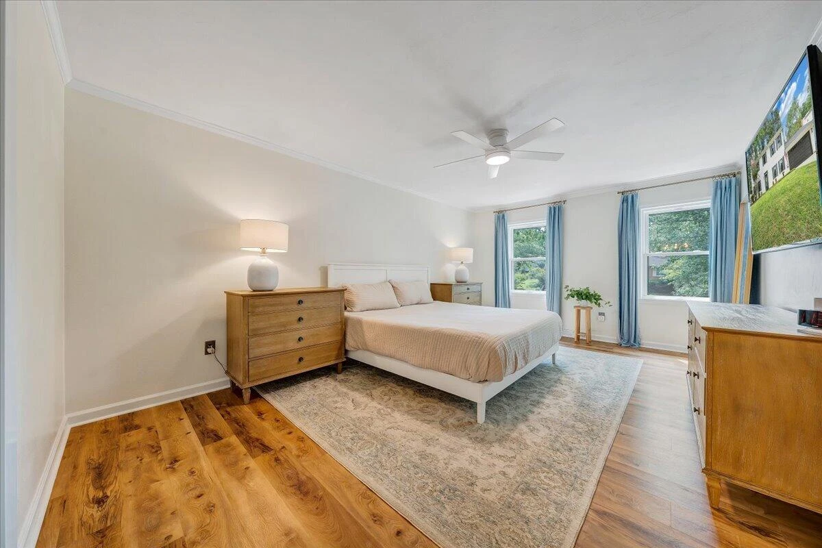 5625 North Lake DR - Photo 22