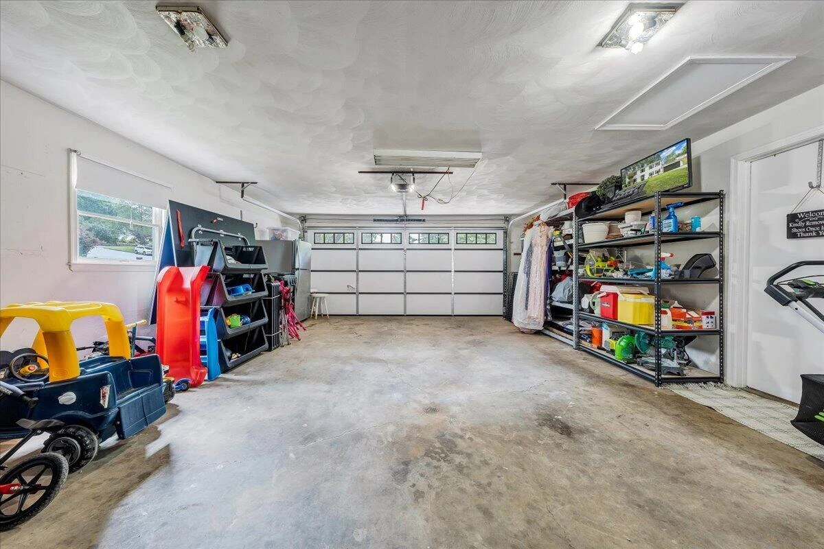 5625 North Lake DR - Photo 33