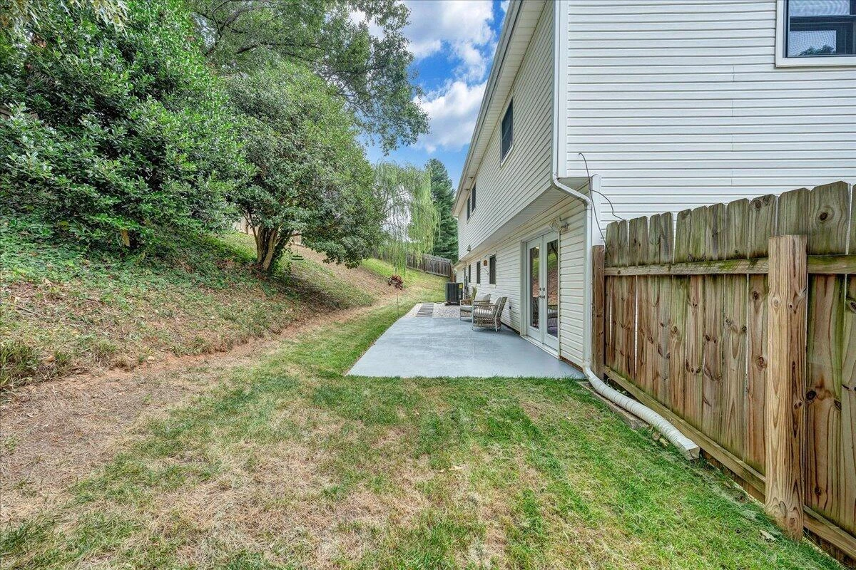 5625 North Lake DR - Photo 35