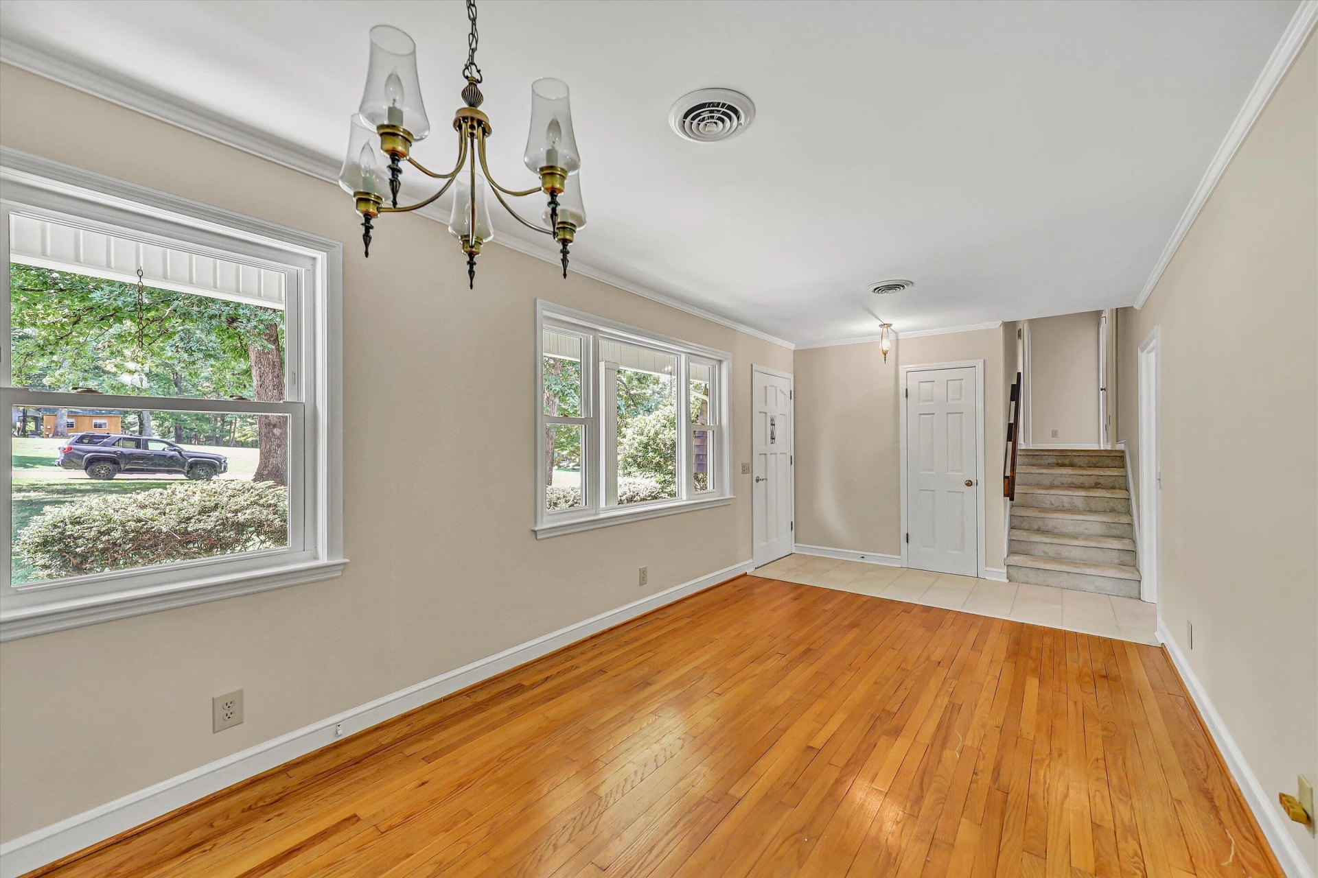 120 Forest Hill LN - Photo 6