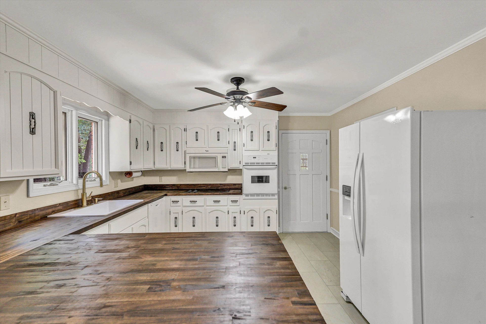 120 Forest Hill LN - Photo 14