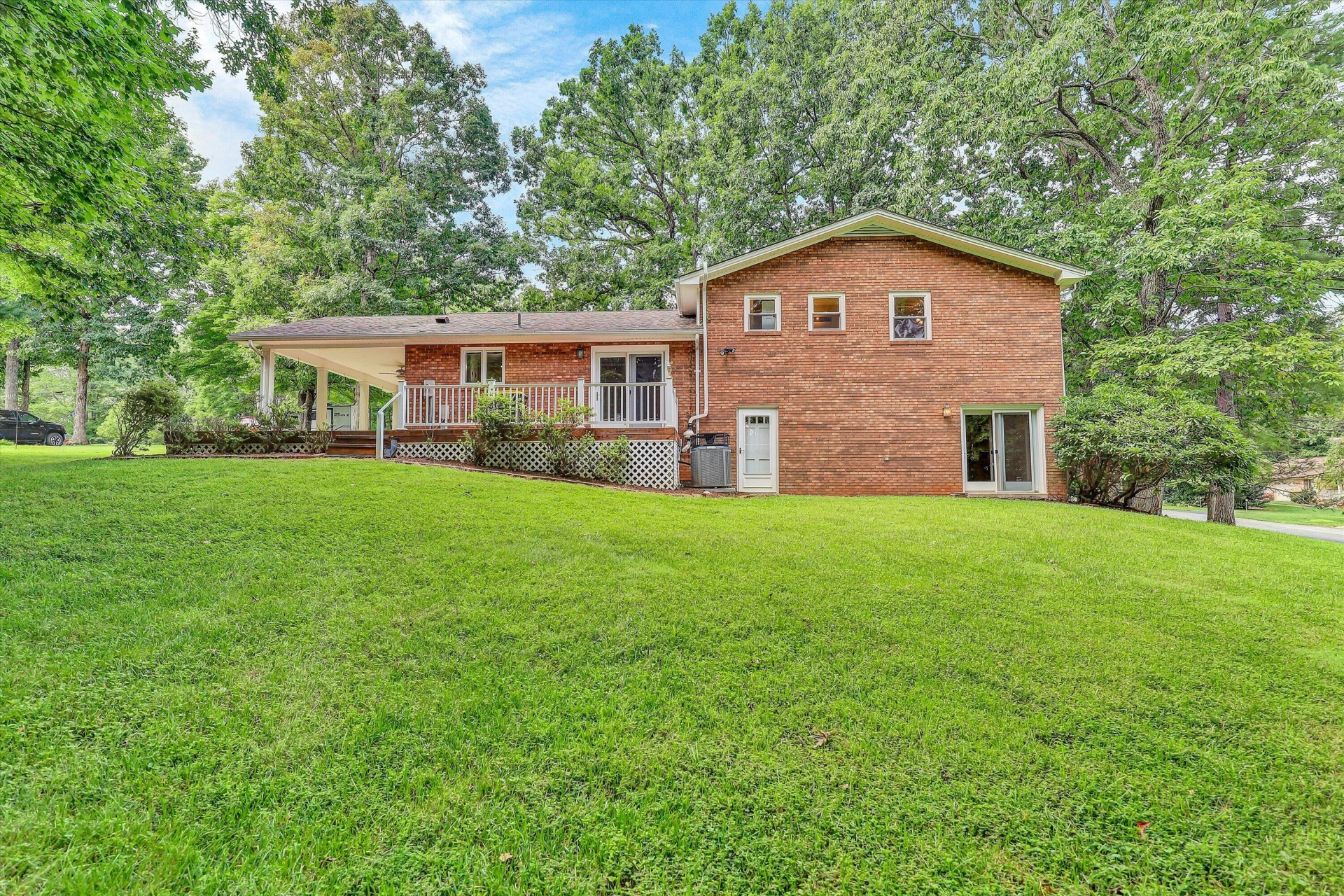 120 Forest Hill LN - Photo 52