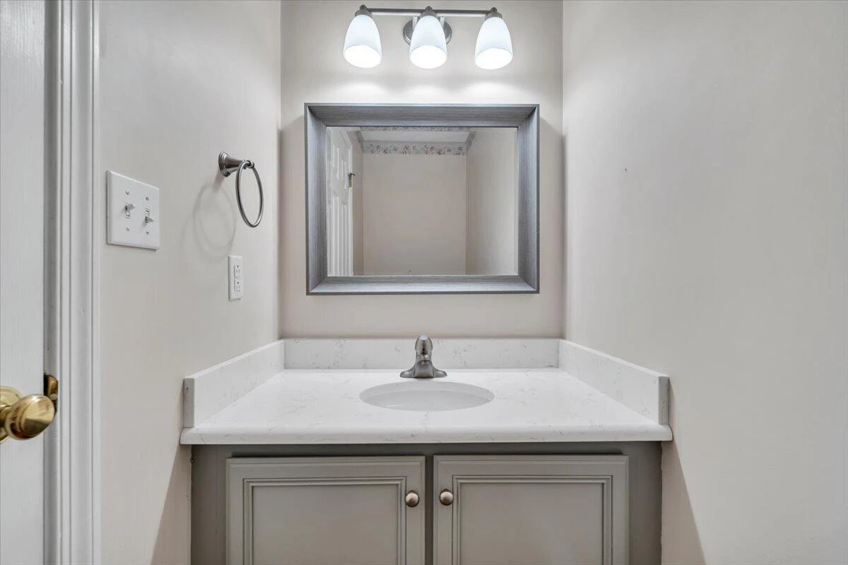 515 Cambridge CT #F6 - Photo 5