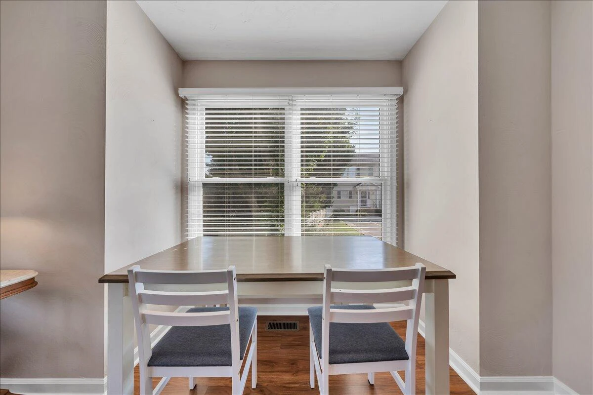 515 Cambridge CT #F6 - Photo 9
