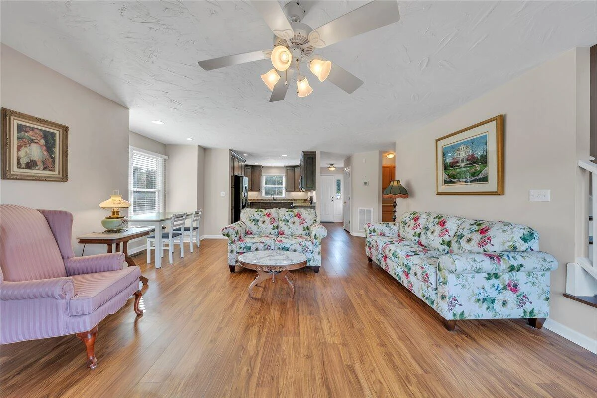 515 Cambridge CT #F6 - Photo 11