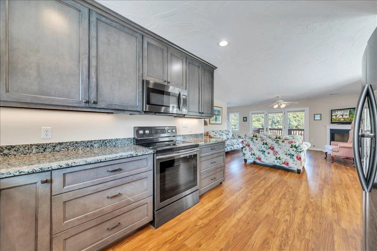 515 Cambridge CT #F6 - Photo 14