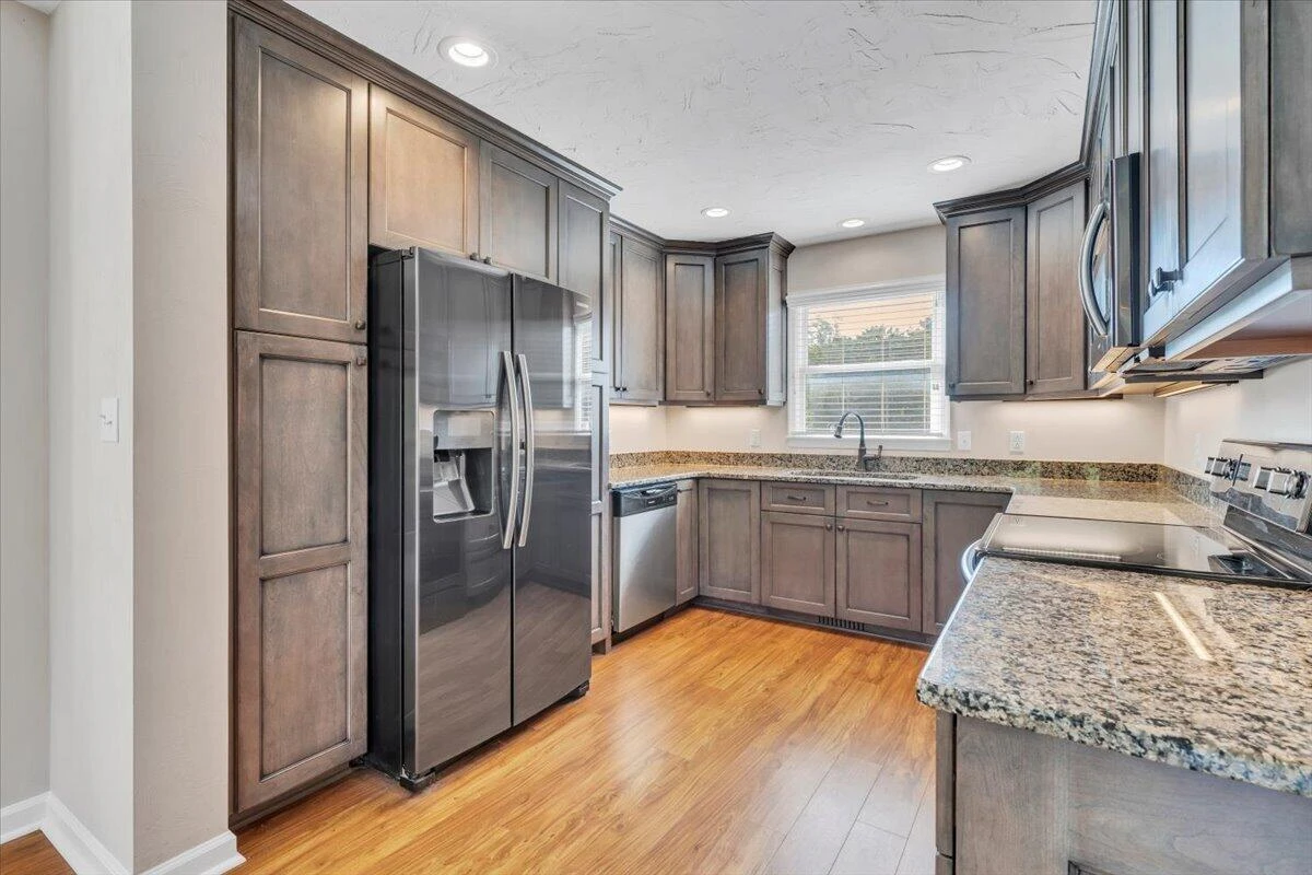 515 Cambridge CT #F6 - Photo 16