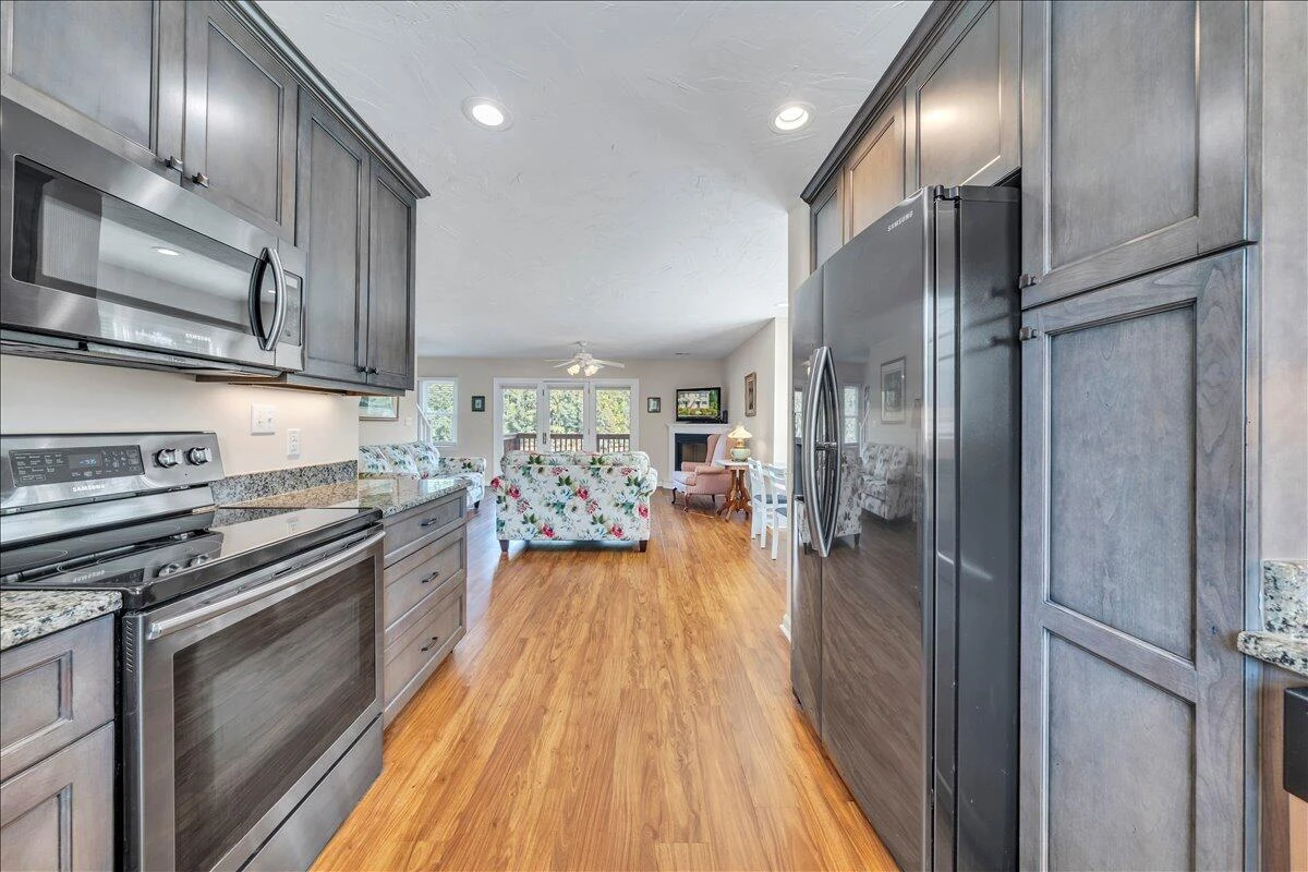 515 Cambridge CT #F6 - Photo 19