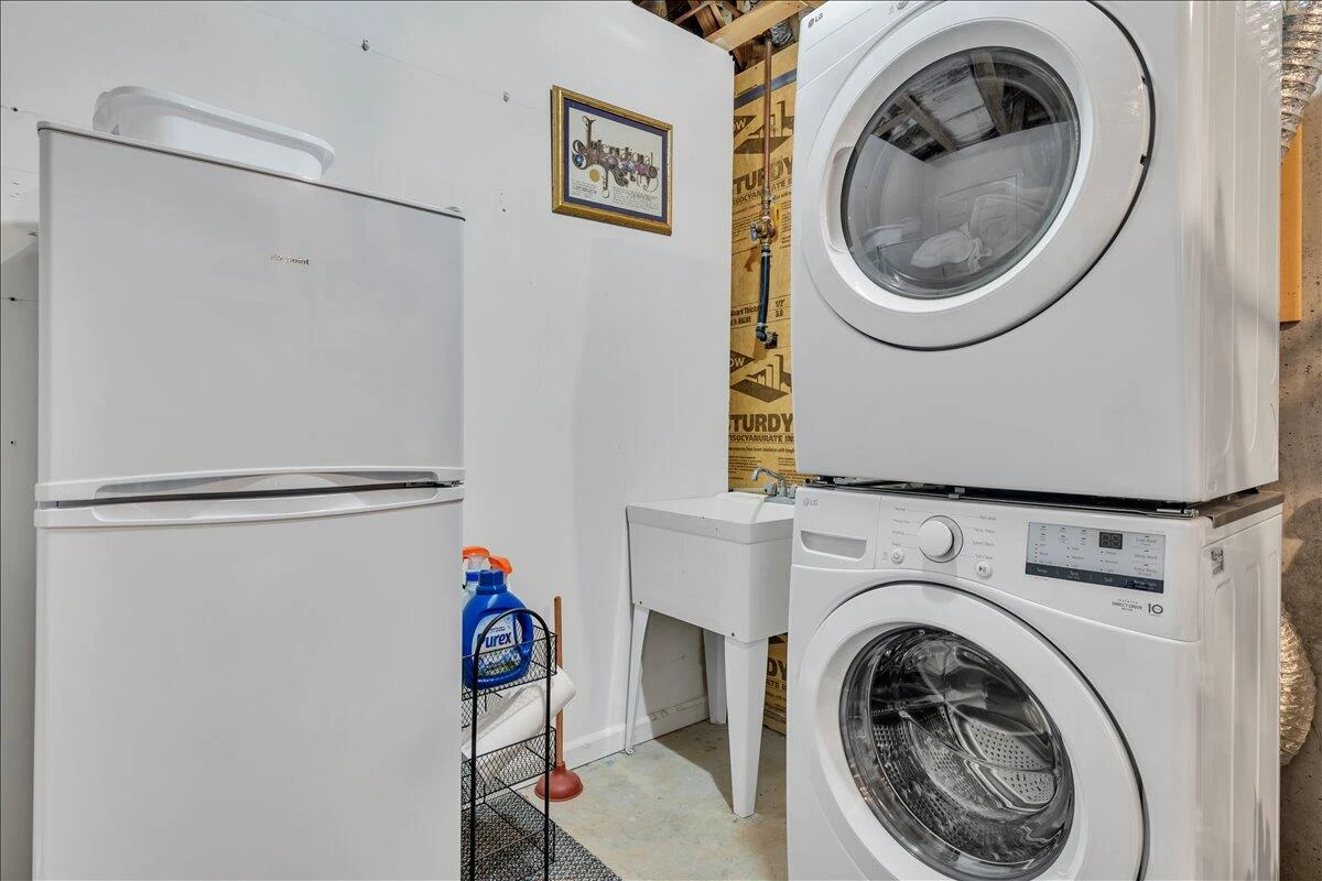515 Cambridge CT #F6 - Photo 38