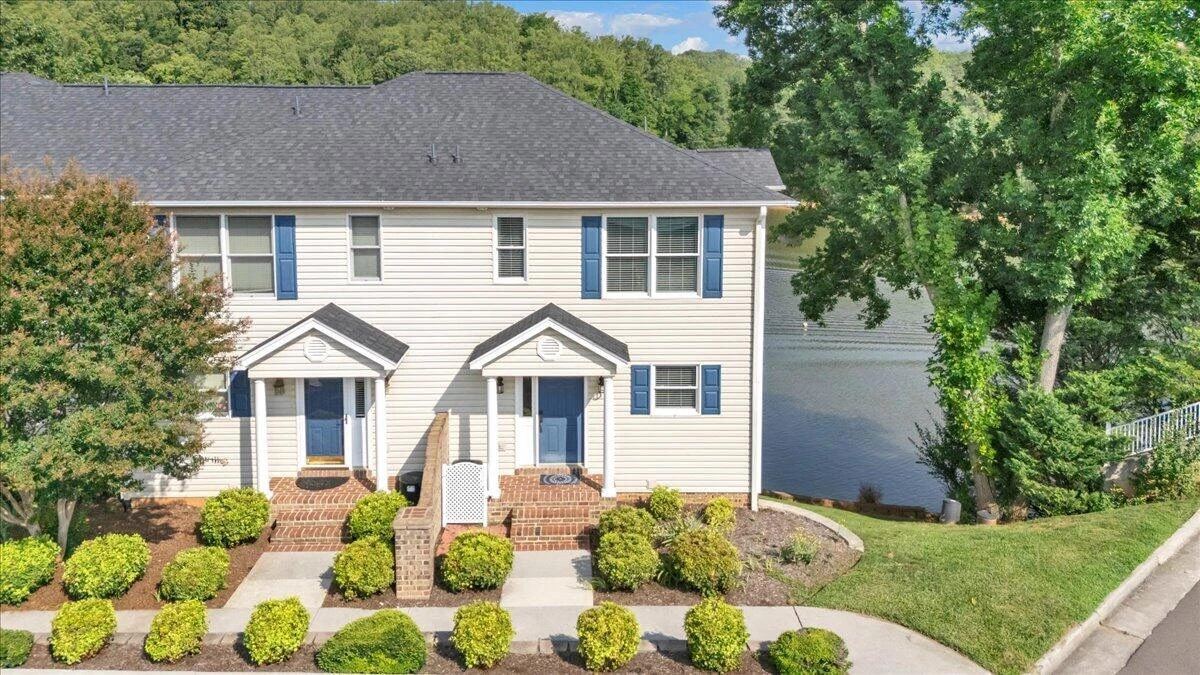 515 Cambridge CT #F6 - Photo 52