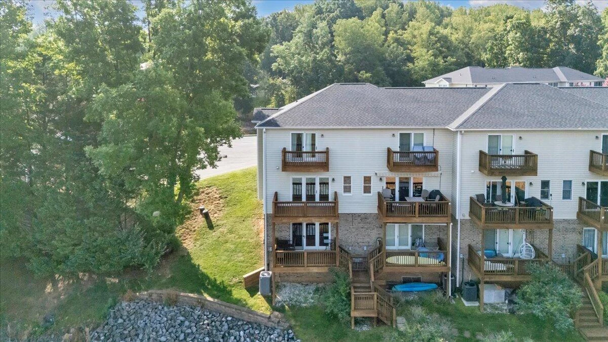 515 Cambridge CT #F6 - Photo 58