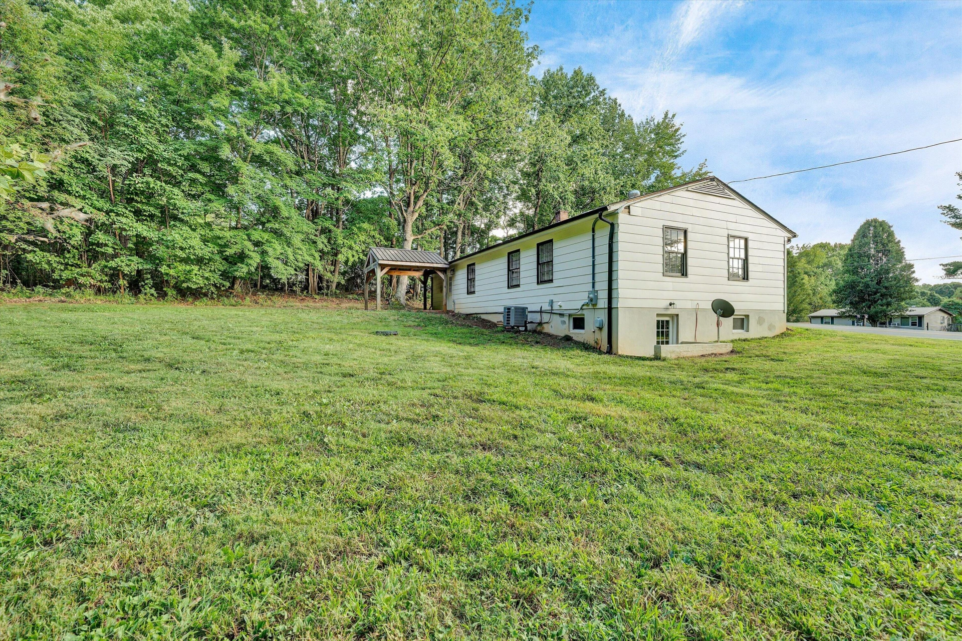 6941 Sontag RD - Photo 24