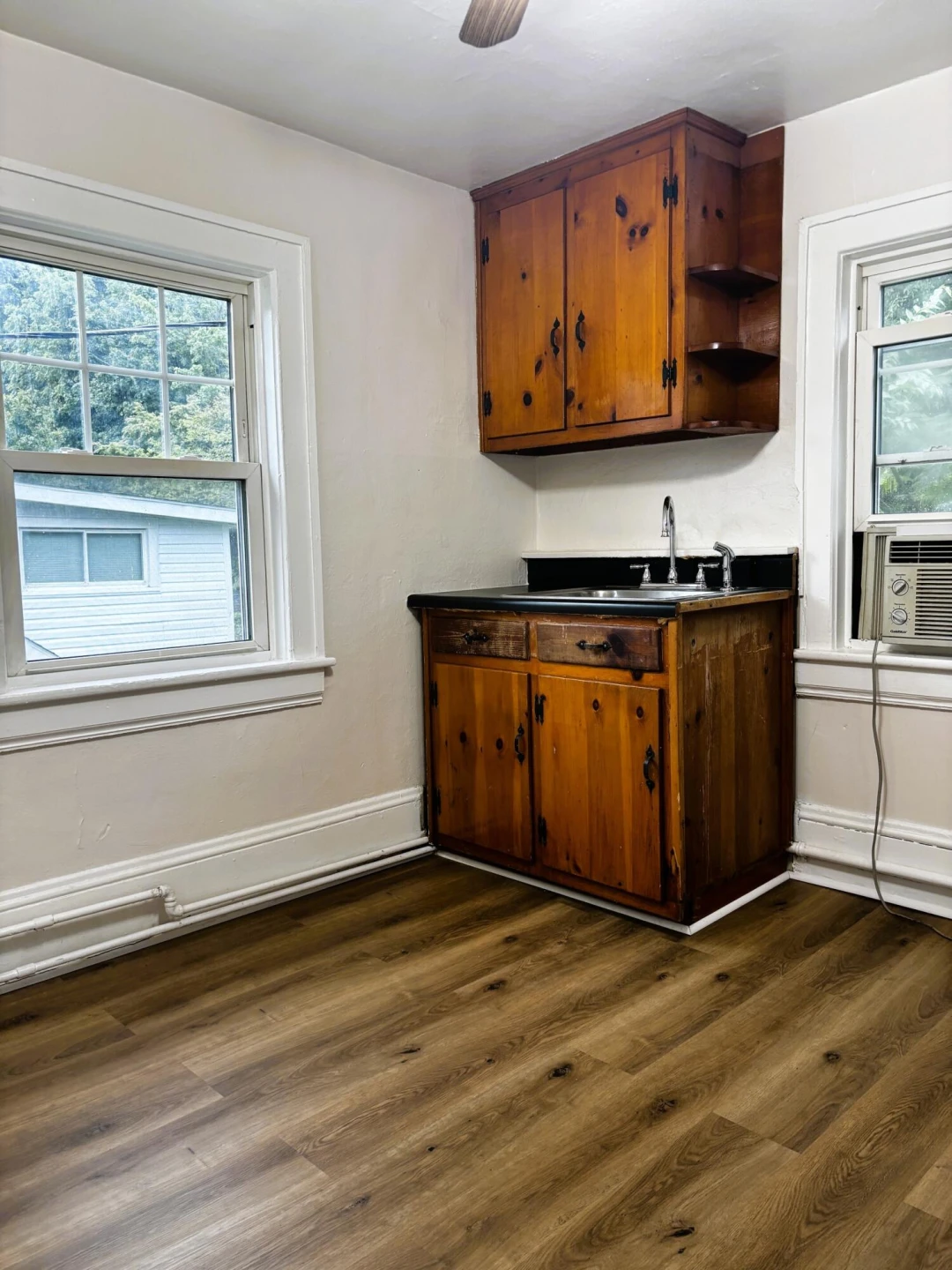 3228 Greenland AVE NW - Photo 3