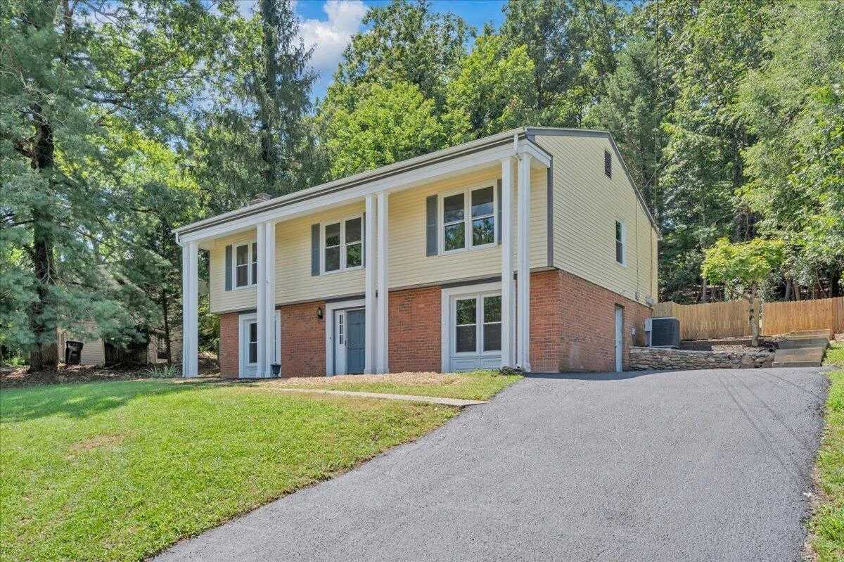 4005 Chaparral DR - Photo 2