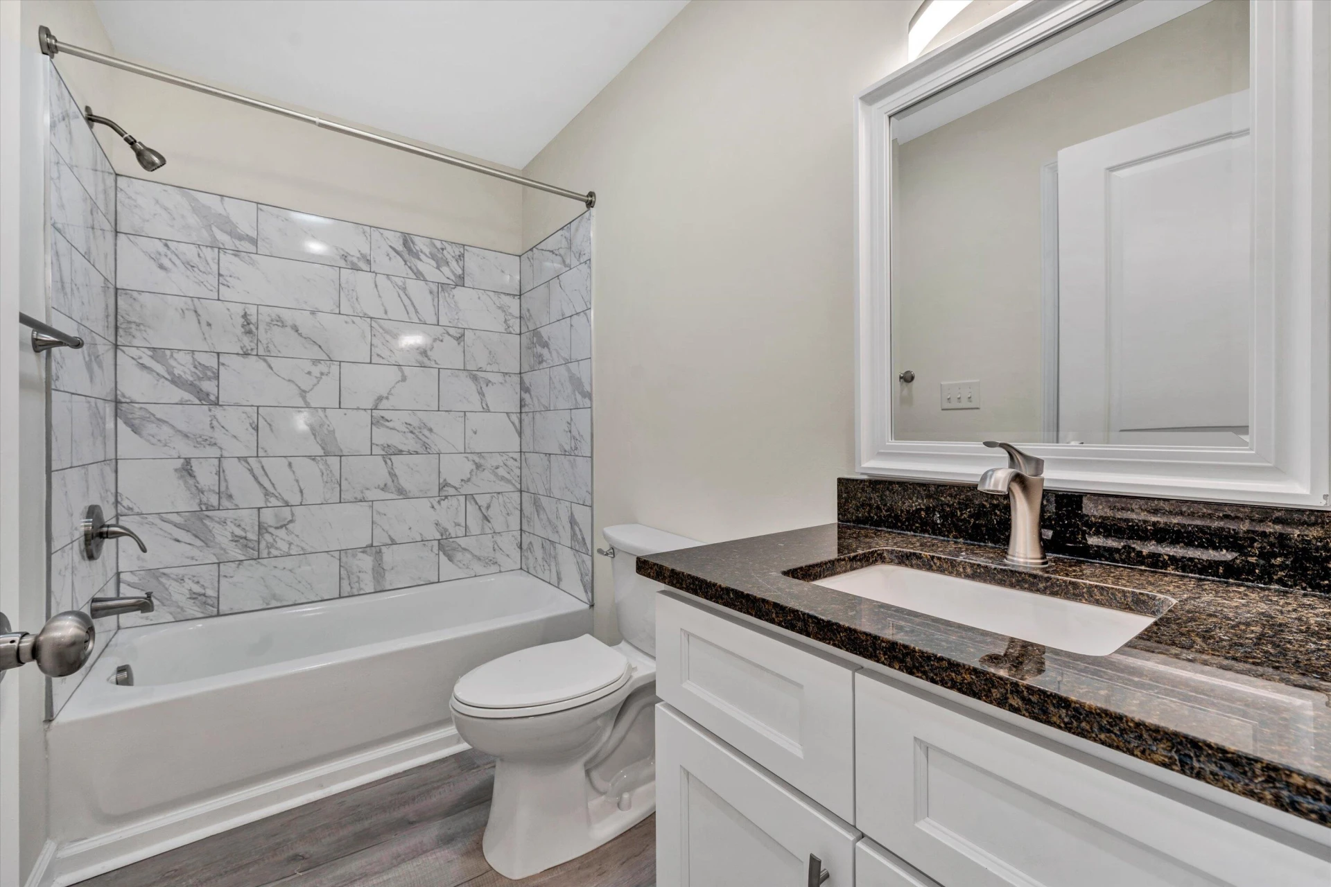 130 W Calhoun ST - Photo 20