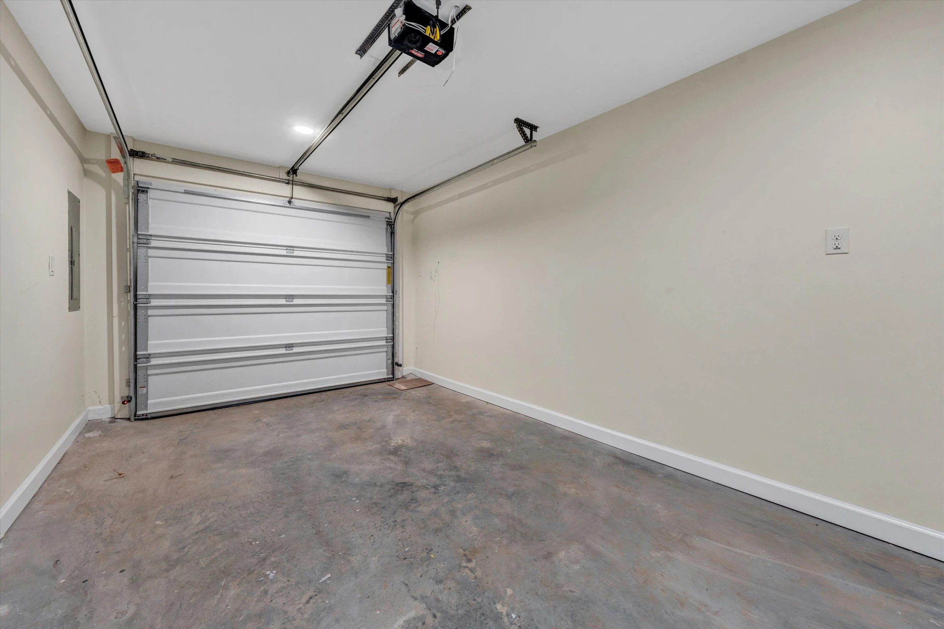 130 W Calhoun ST - Photo 29