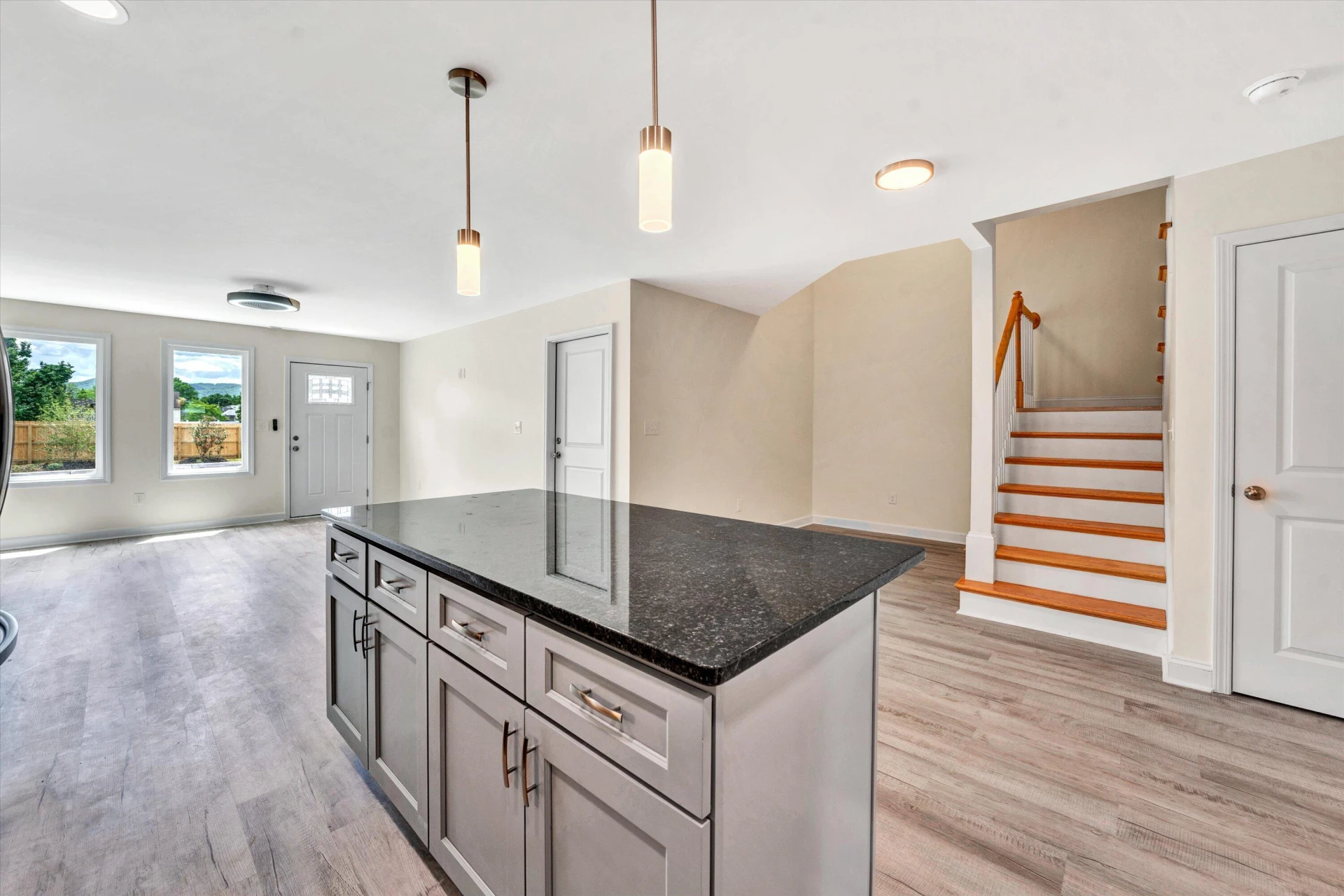 134 W Calhoun ST - Photo 11