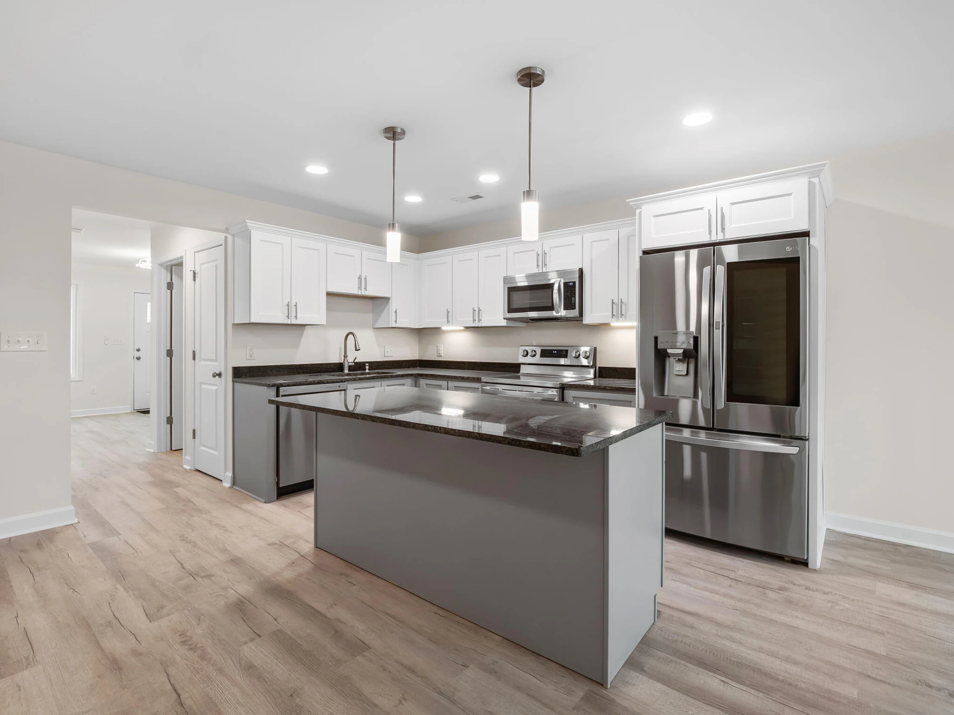138 W Calhoun ST - Photo 11
