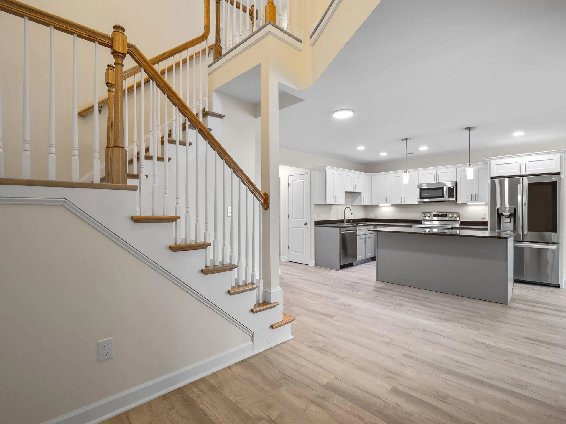 138 W Calhoun ST - Photo 17