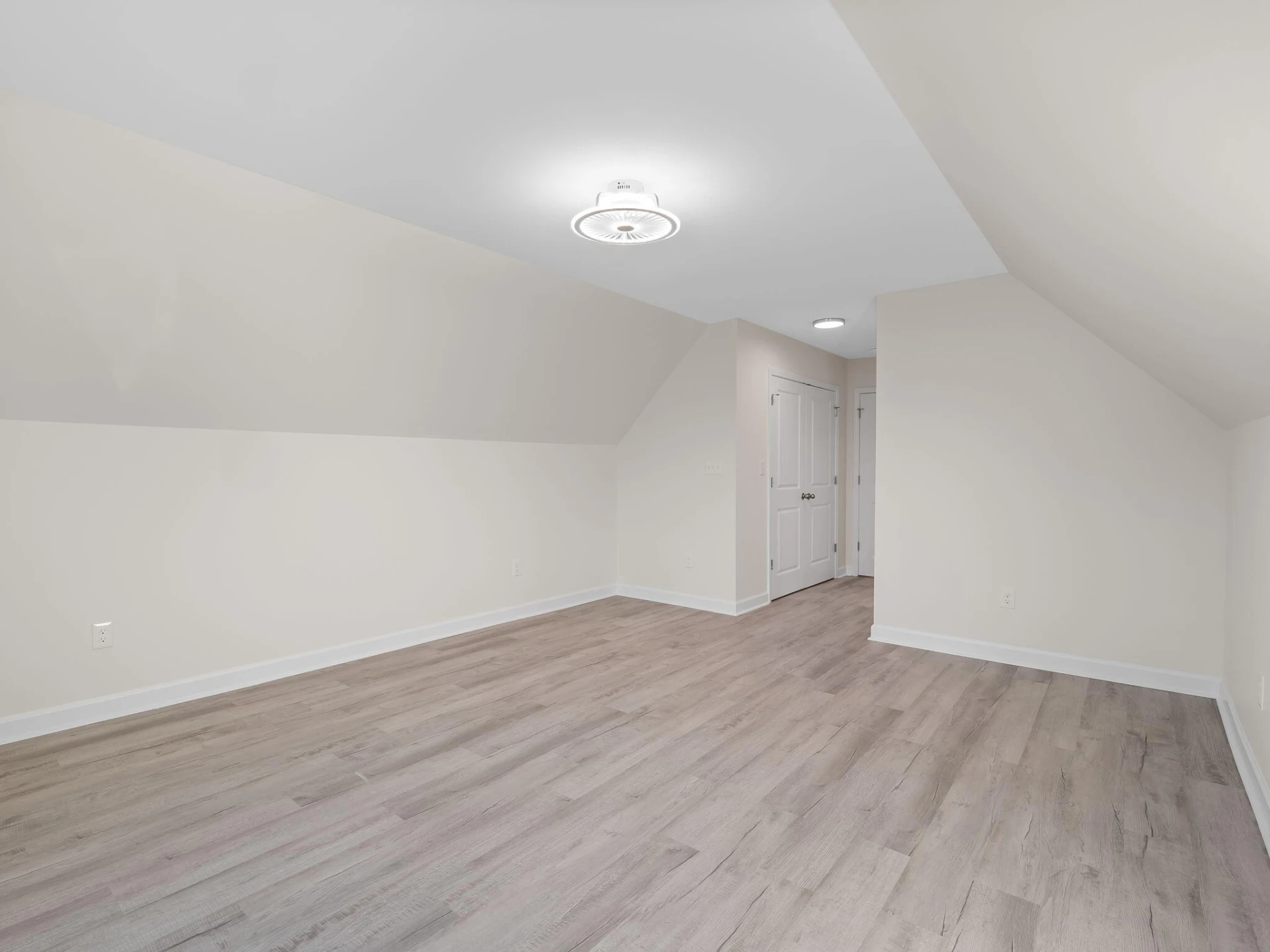 138 W Calhoun ST - Photo 20