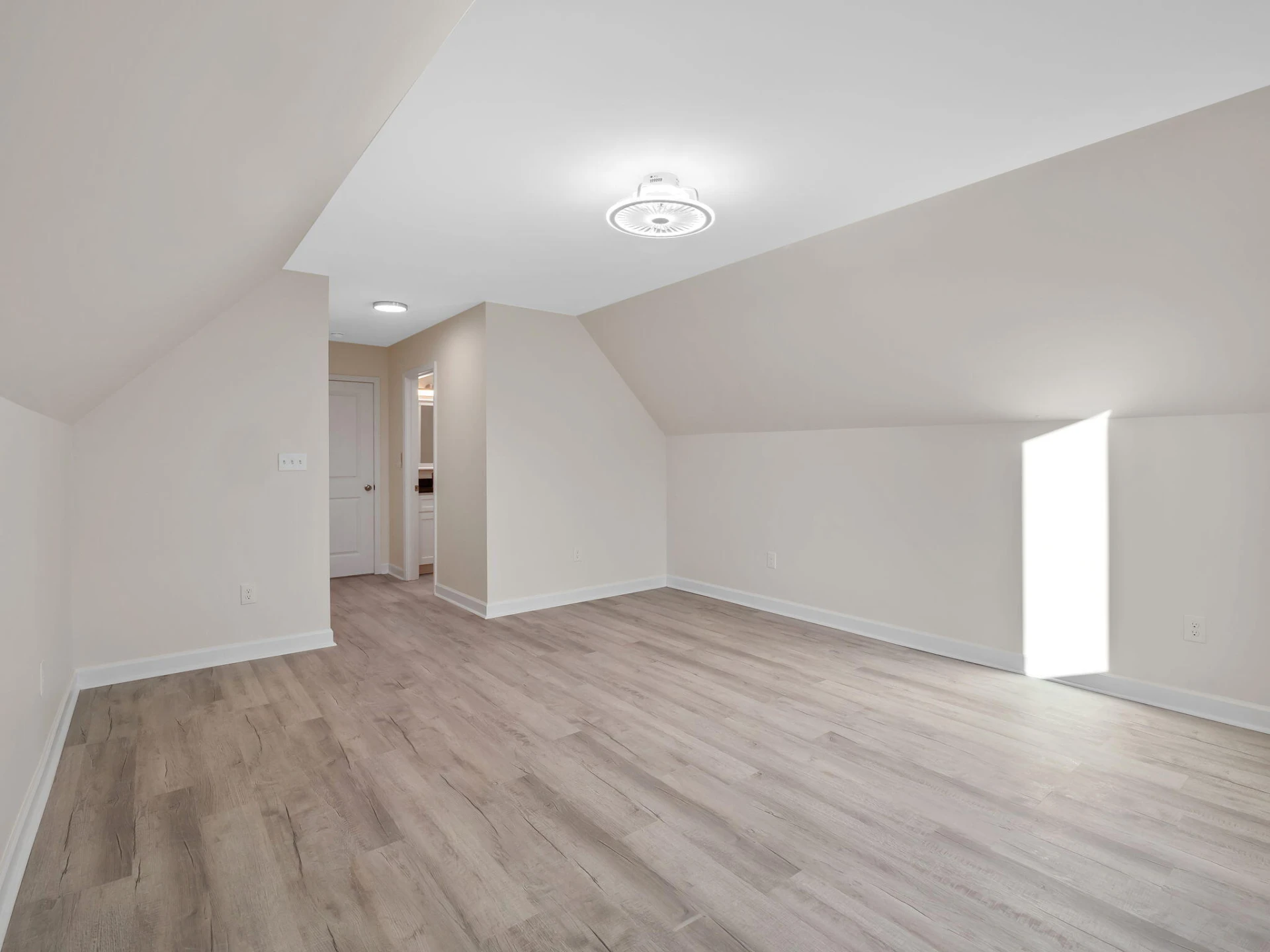 138 W Calhoun ST - Photo 21