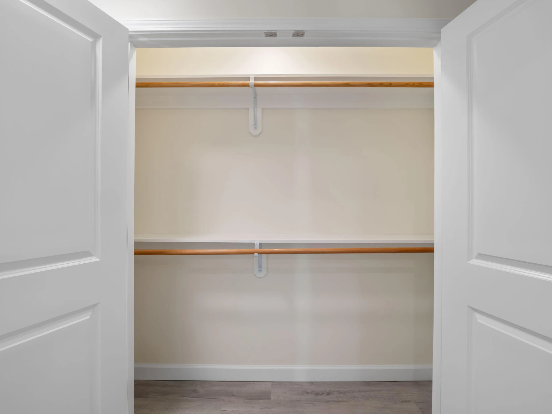 138 W Calhoun ST - Photo 22