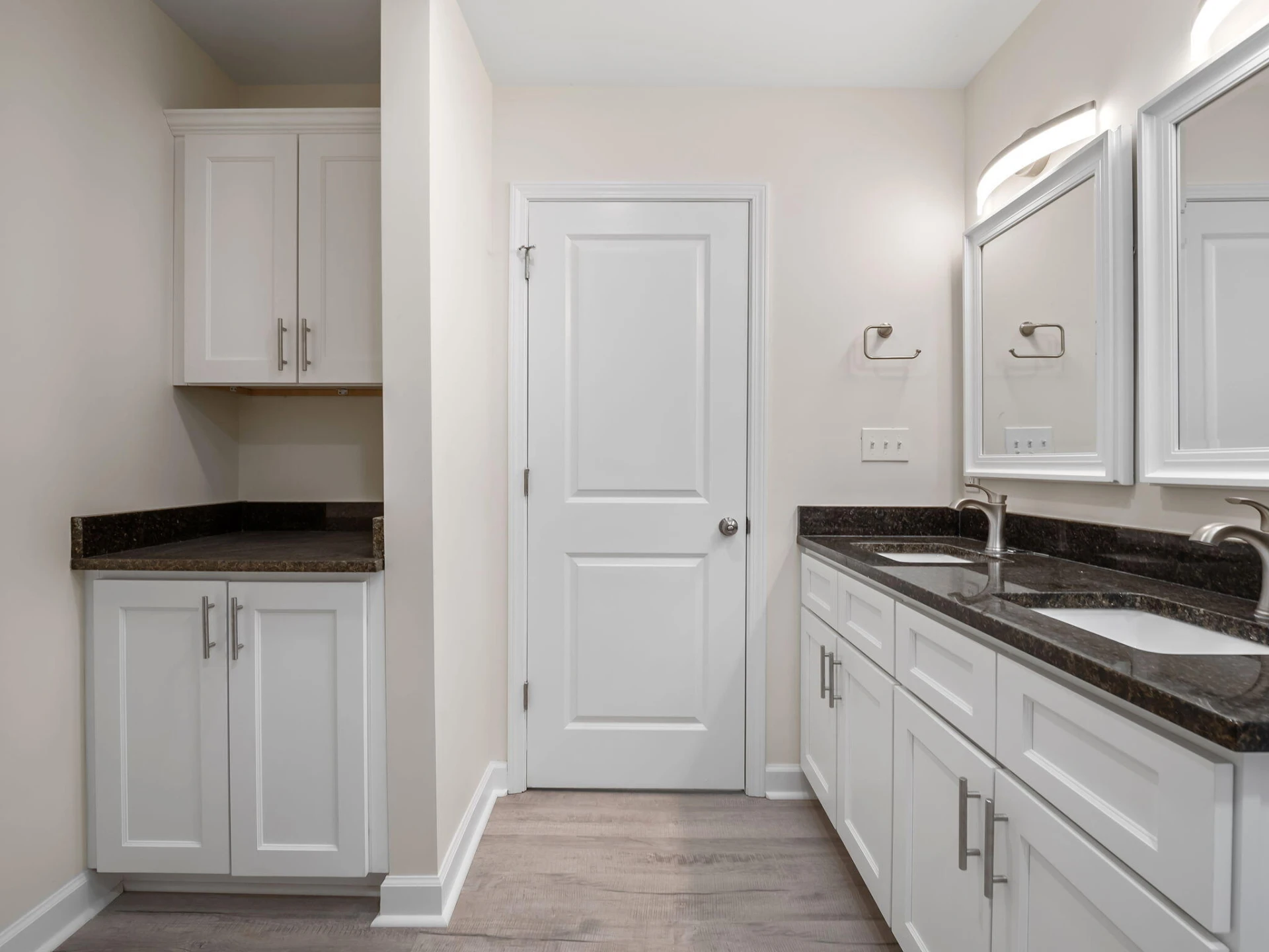 138 W Calhoun ST - Photo 24