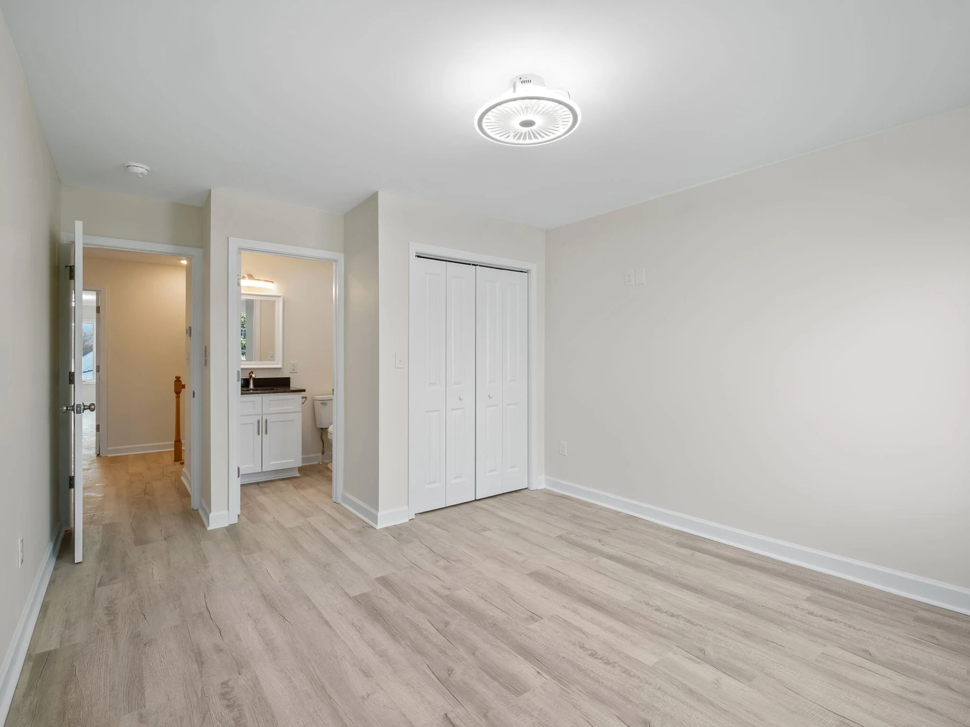 138 W Calhoun ST - Photo 25