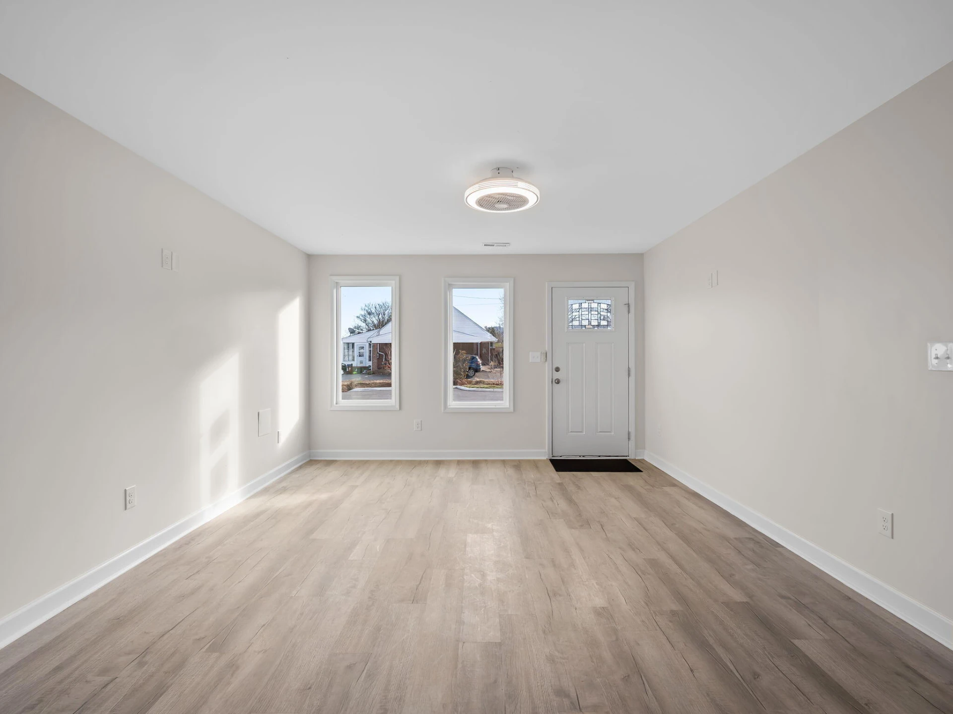 140 W Calhoun ST - Photo 10
