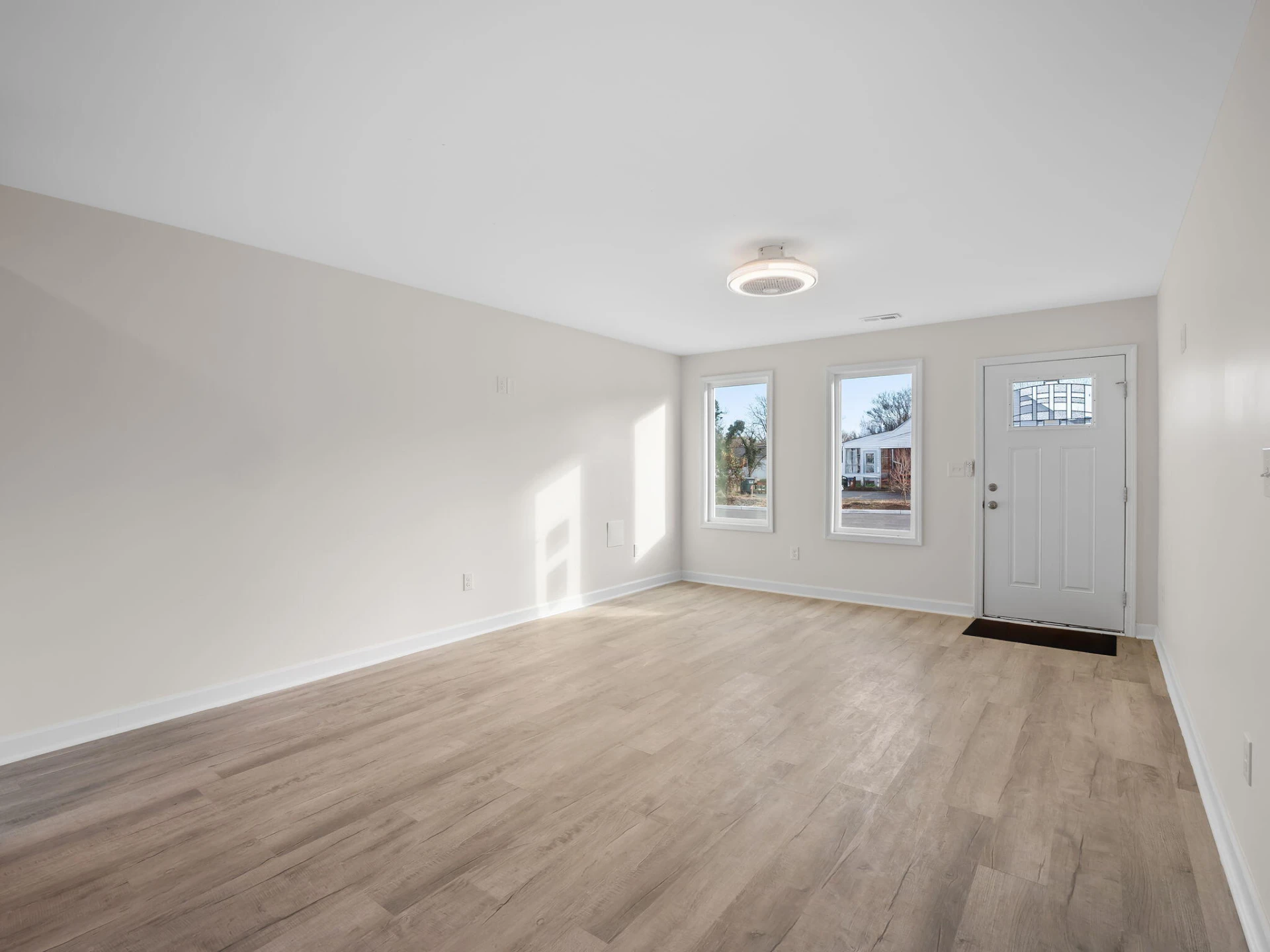 140 W Calhoun ST - Photo 11