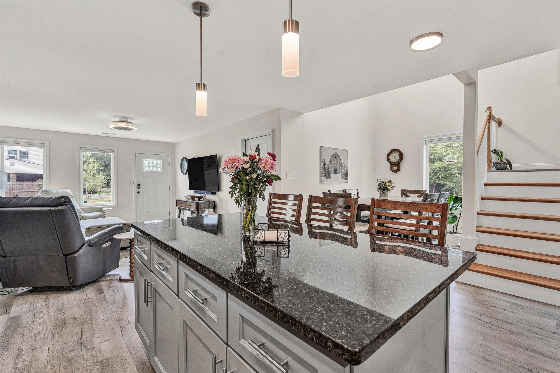 140 W Calhoun ST - Photo 14