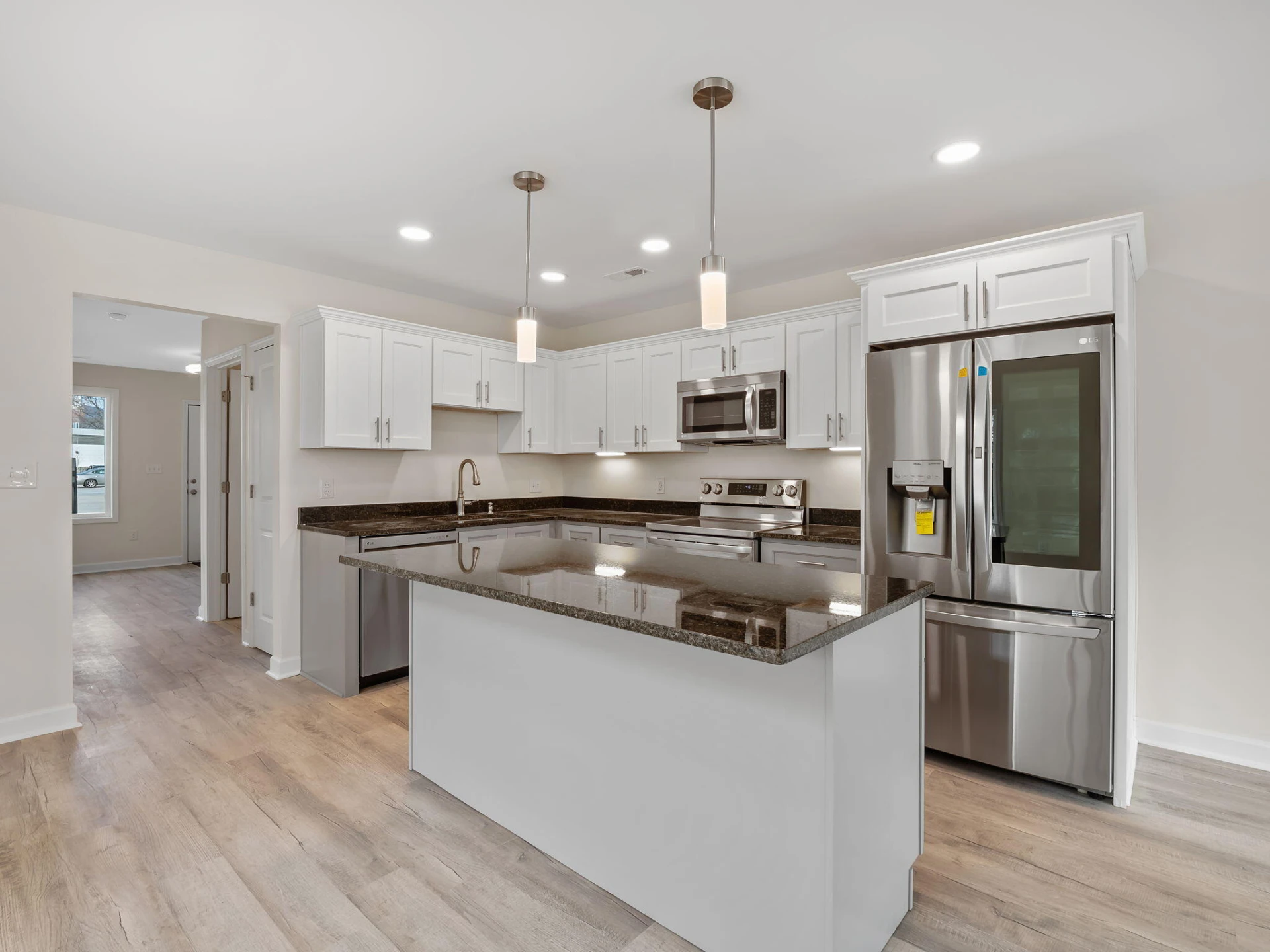 140 W Calhoun ST - Photo 24