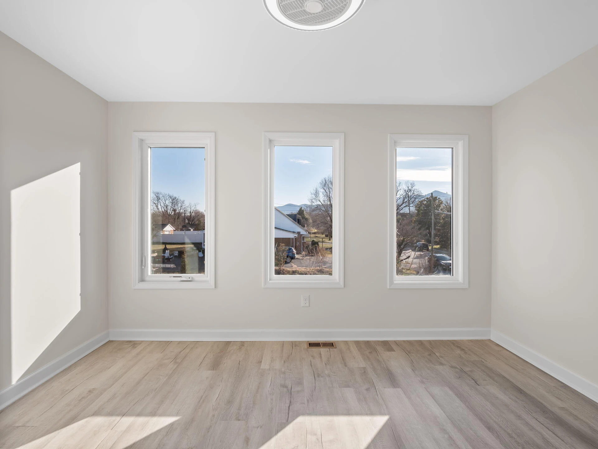 140 W Calhoun ST - Photo 30
