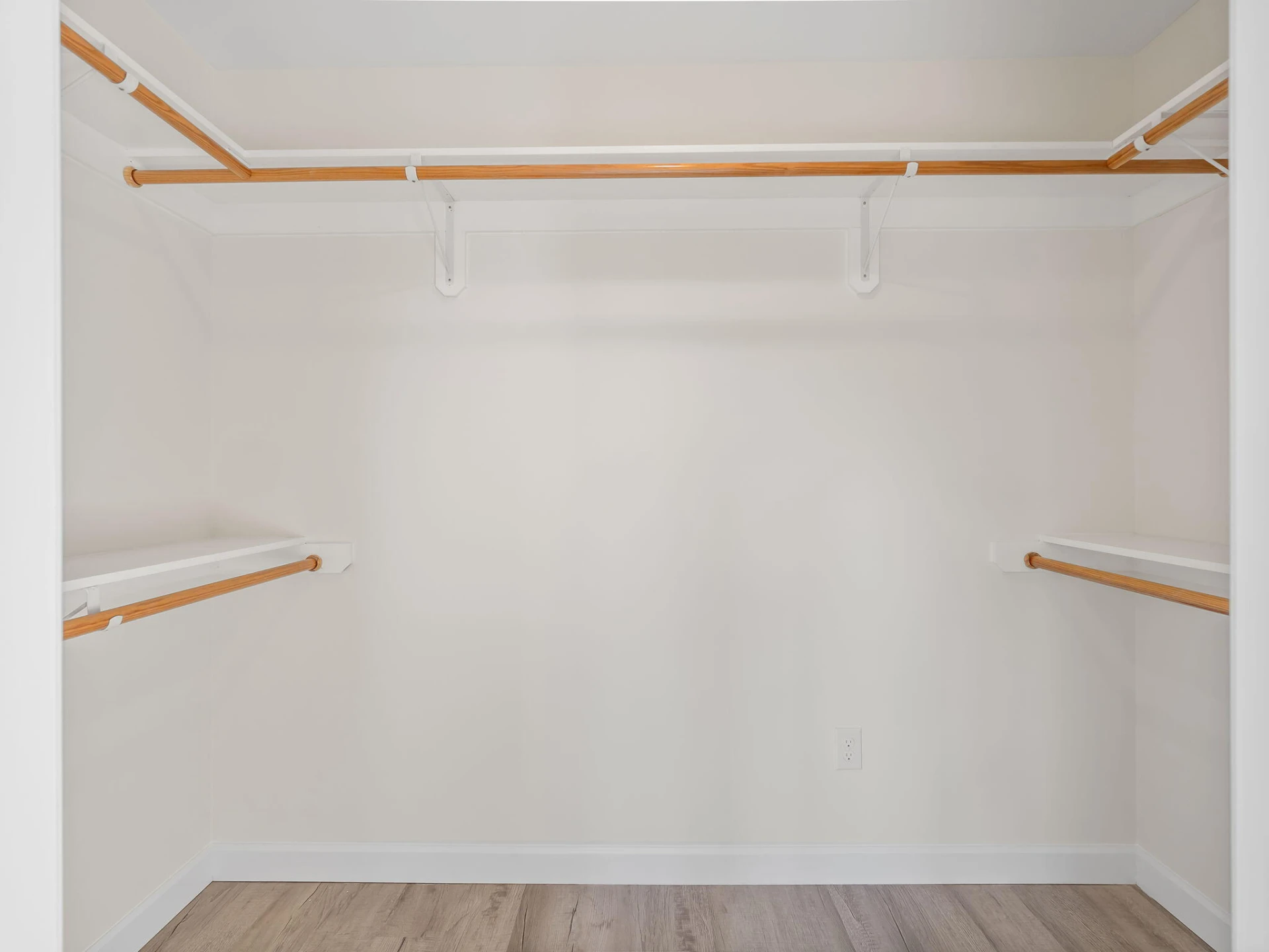 140 W Calhoun ST - Photo 32