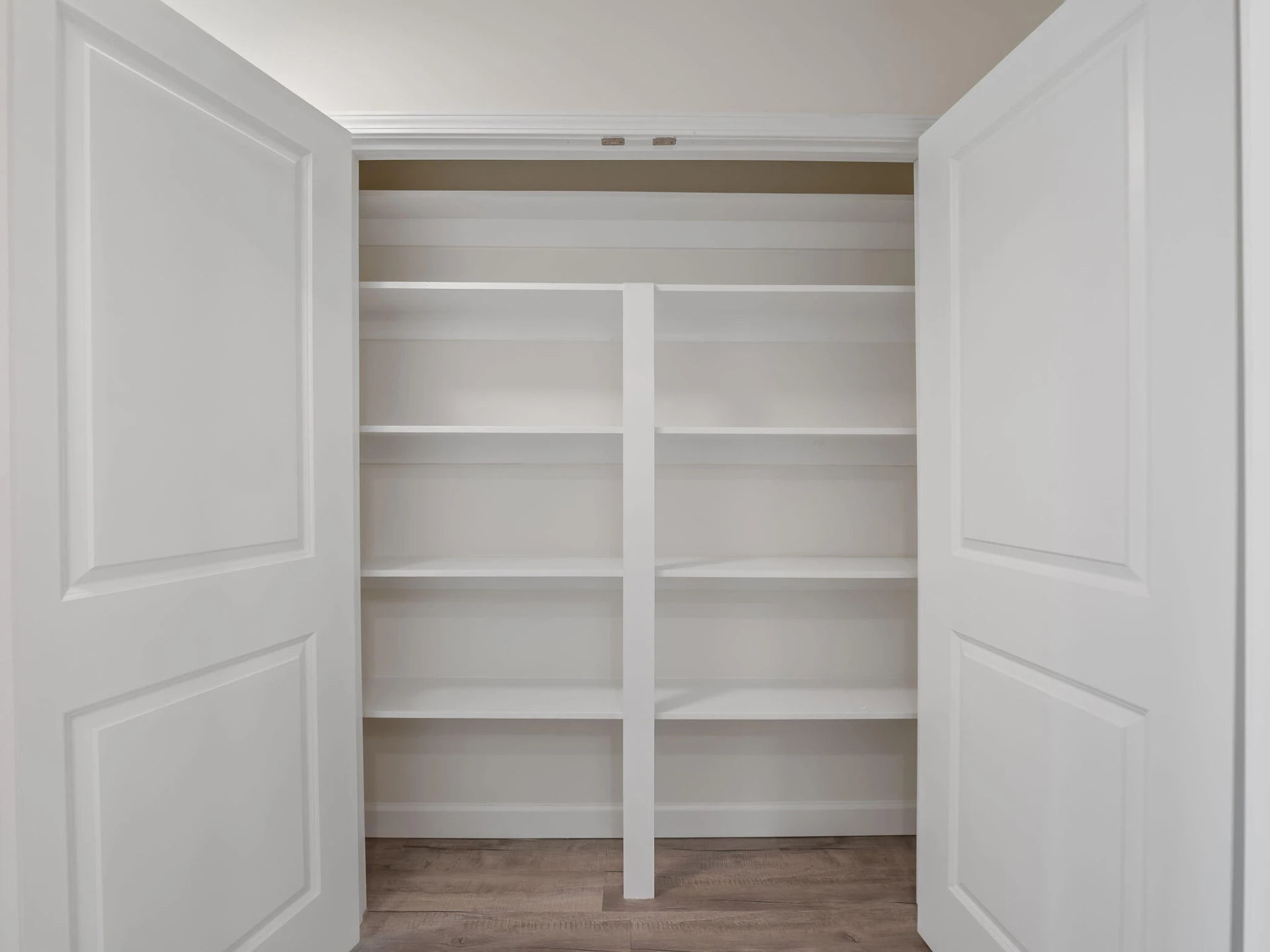 140 W Calhoun ST - Photo 33