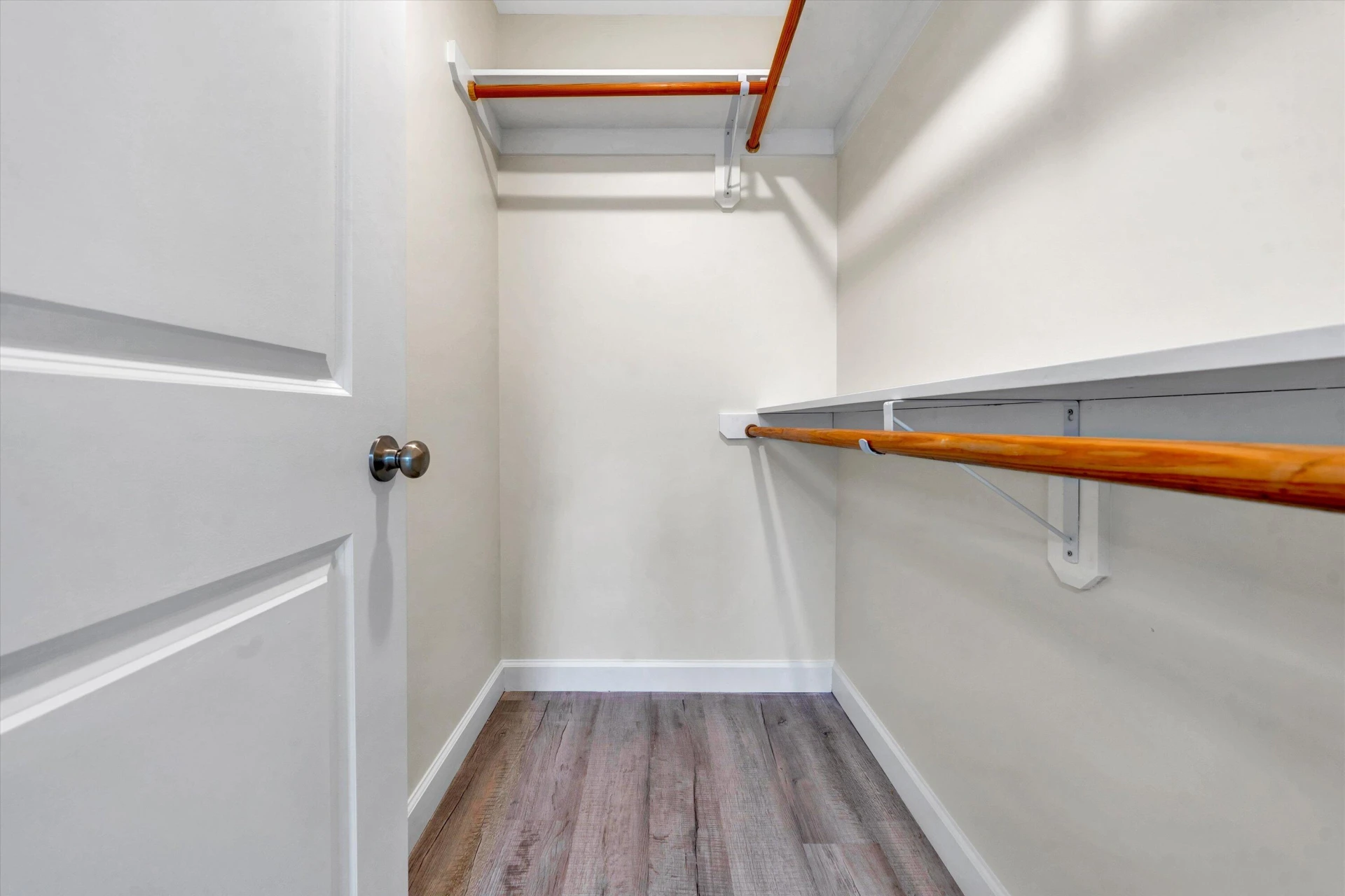 132 W Calhoun ST - Photo 8