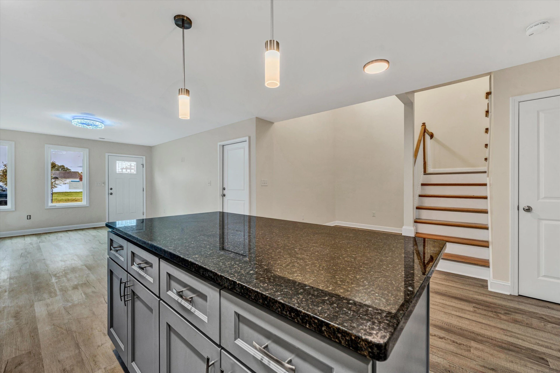 132 W Calhoun ST - Photo 14