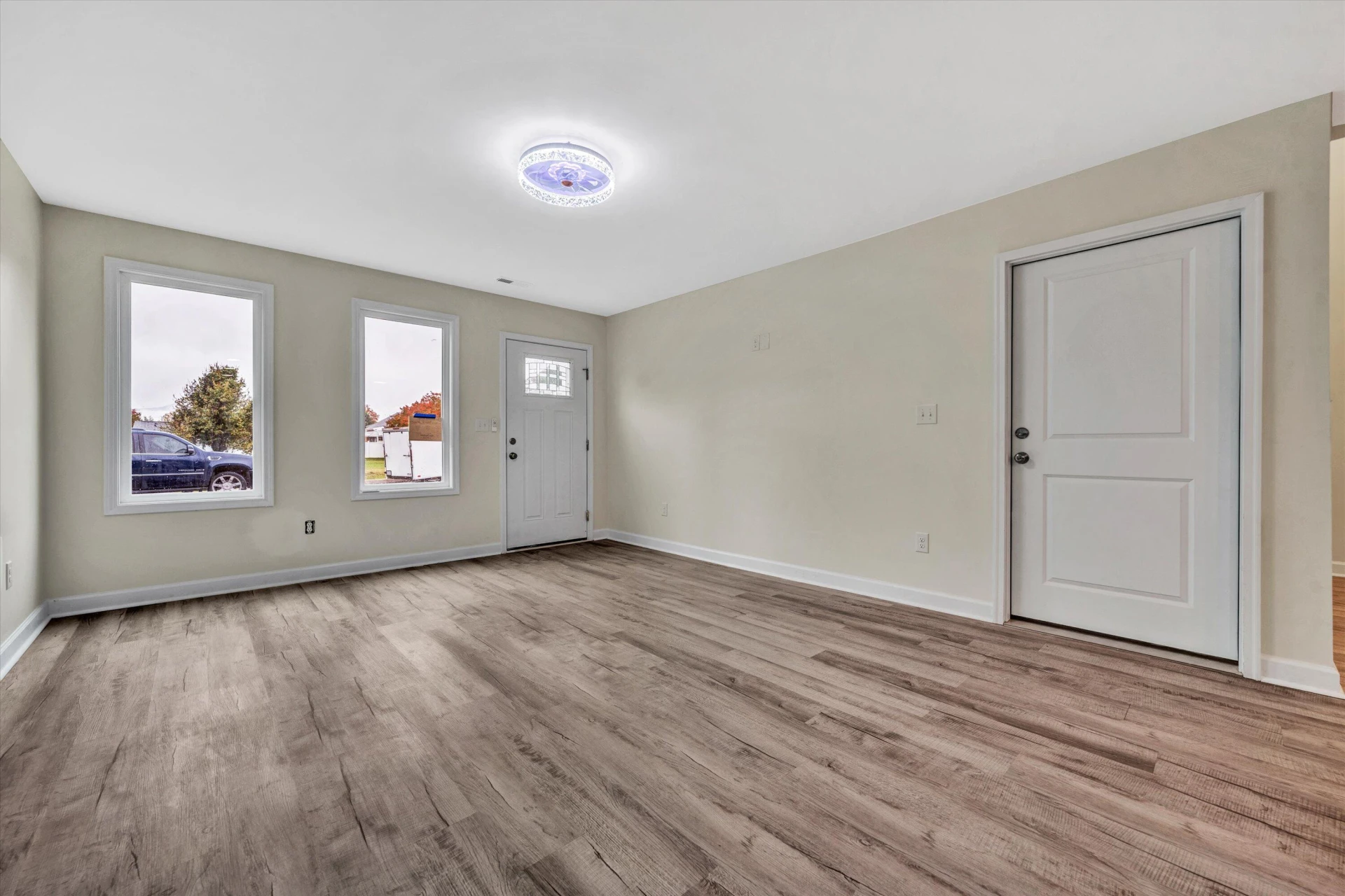 132 W Calhoun ST - Photo 16