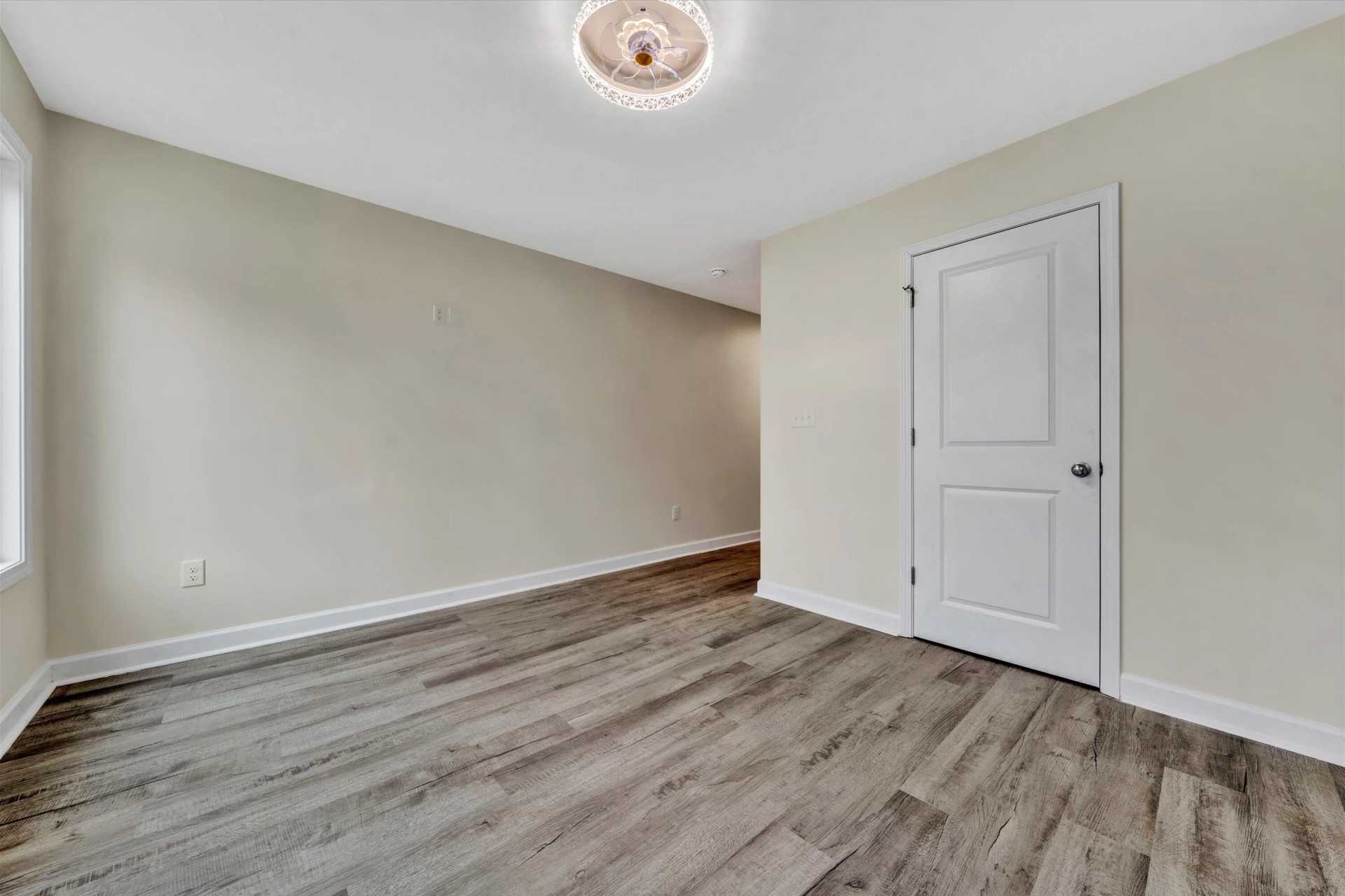 132 W Calhoun ST - Photo 22
