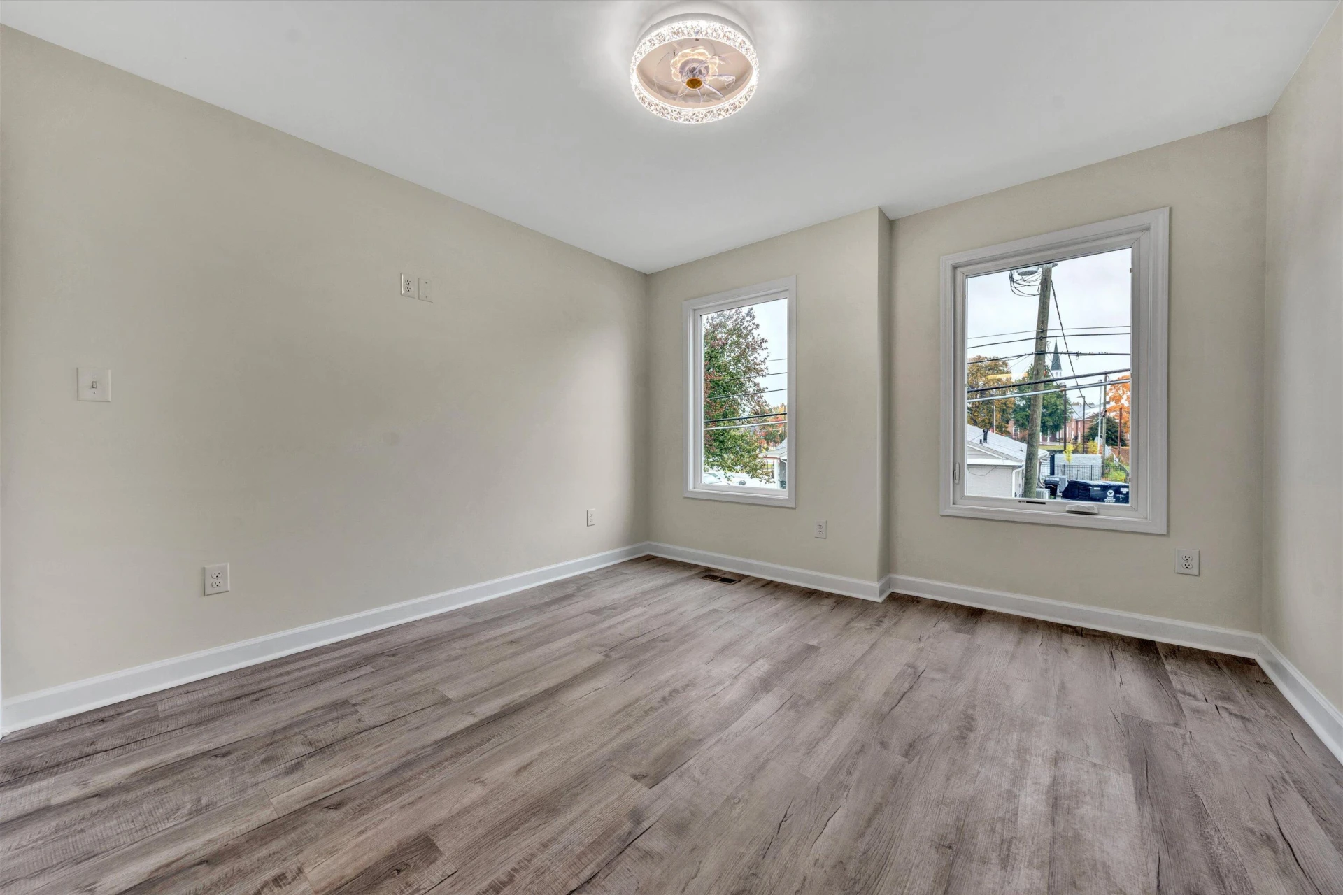 132 W Calhoun ST - Photo 28